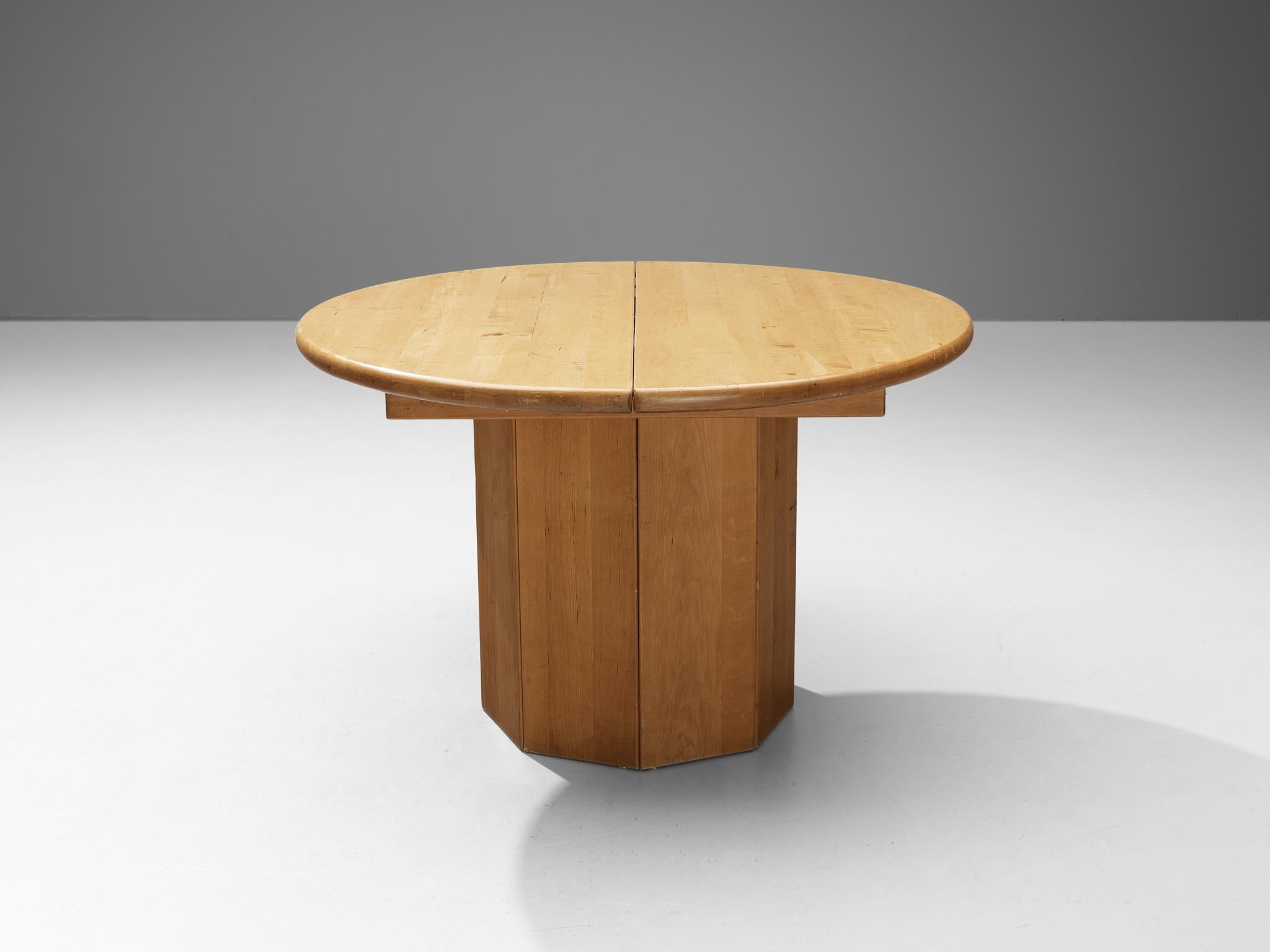 Late 20th Century French Extendable Dining Table in Maple