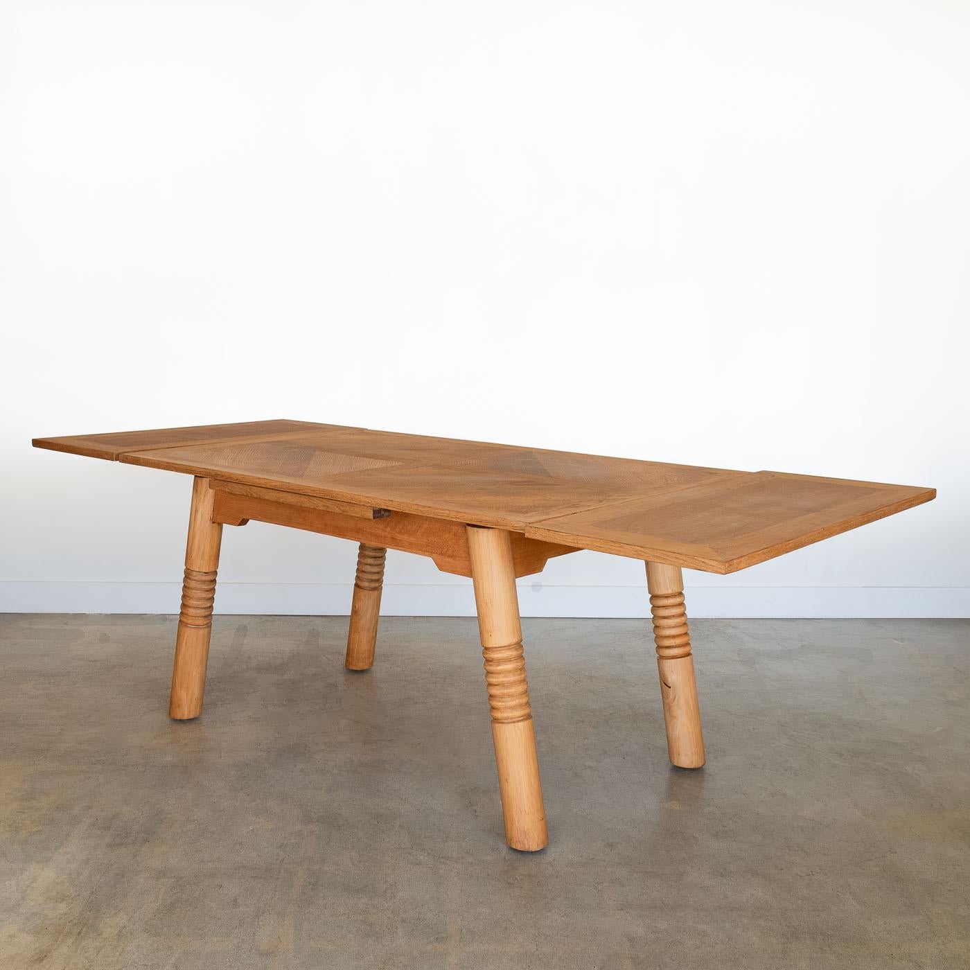 Table ou bureau extensible français par Charles Dudouyt en vente 3