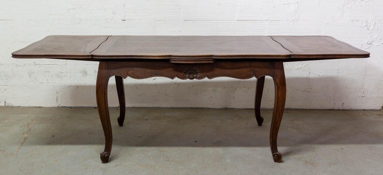 French Extending Dining Table Louis XV Style, circa 1960 For Sale 3