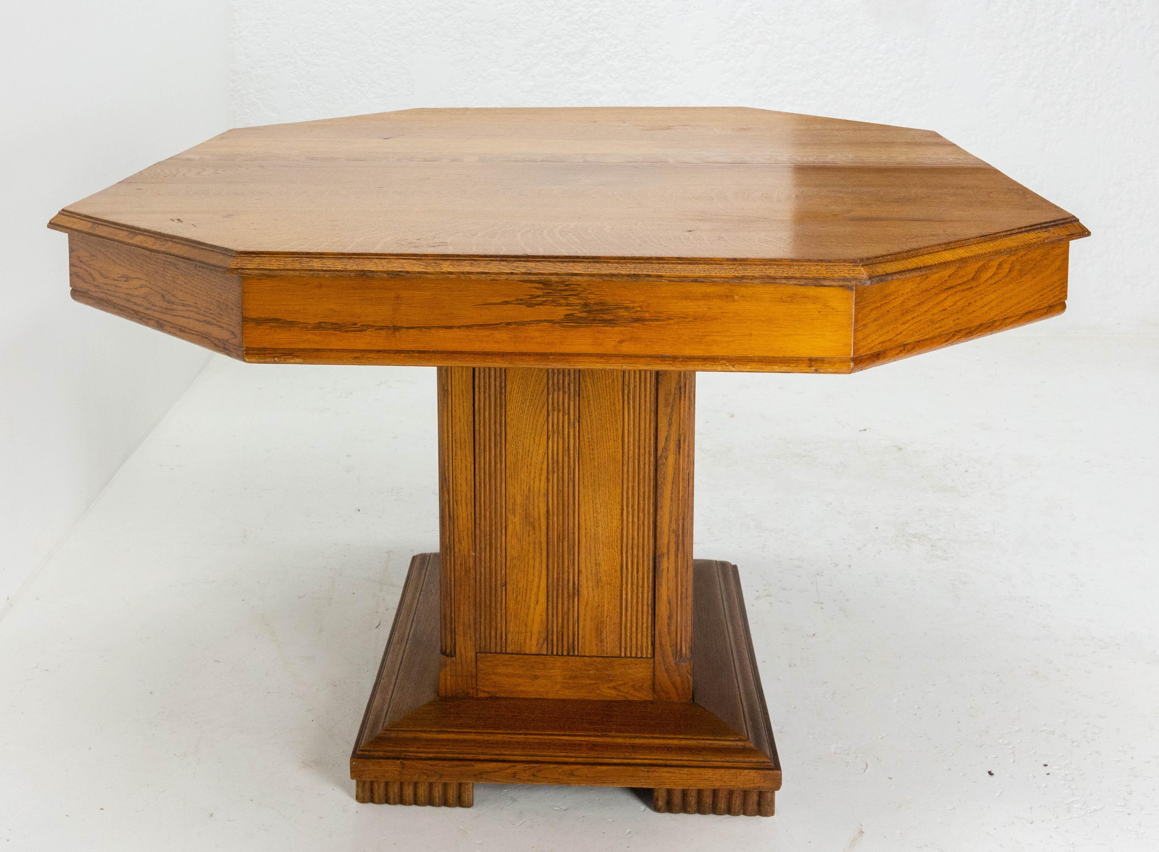 20th Century French Extending Dining Table Square Pedestal Oak, circa 1940 For Sale
