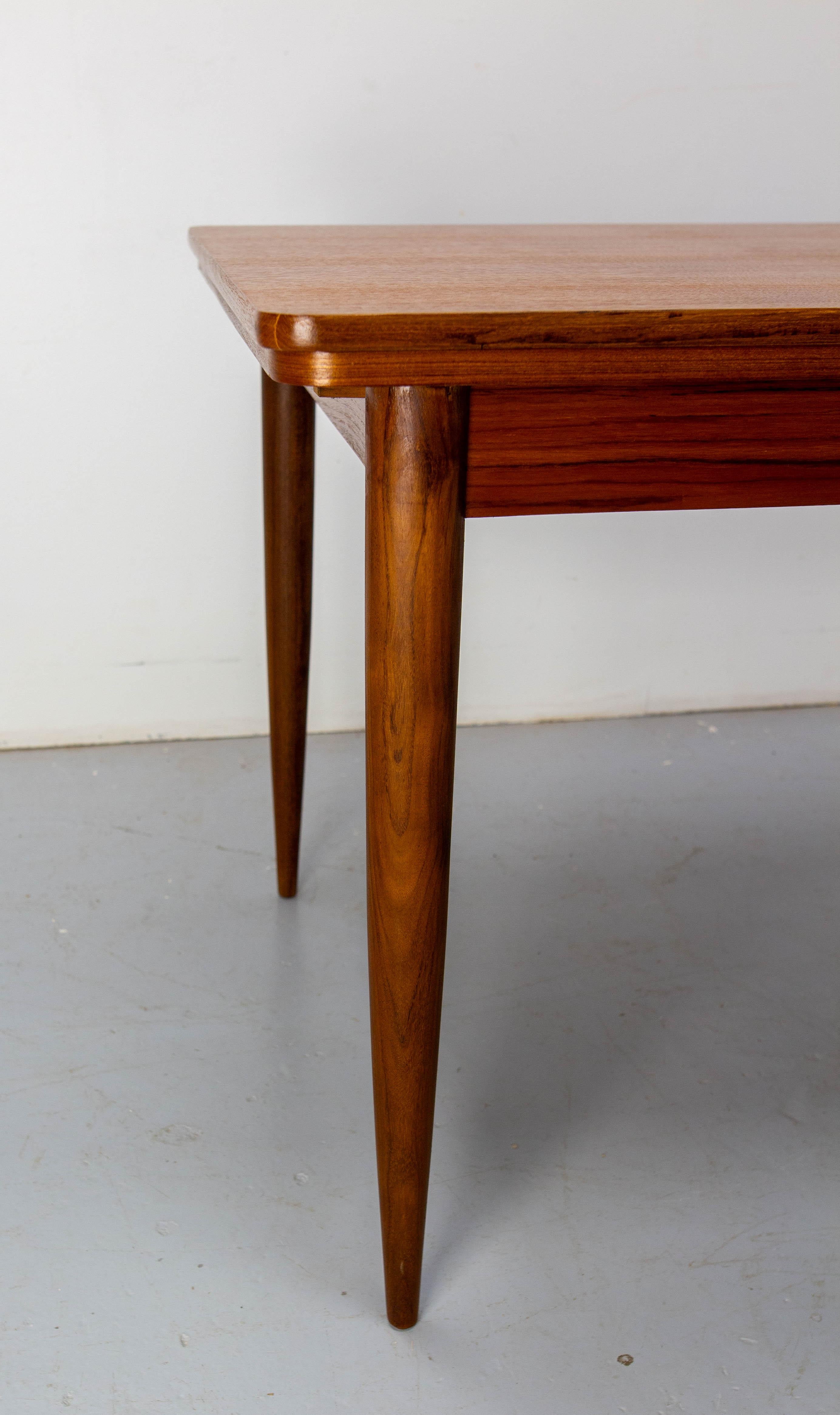 Table de salle à manger française à rallonge CIRCA Milieu du siècle, circa 1960 en vente 1