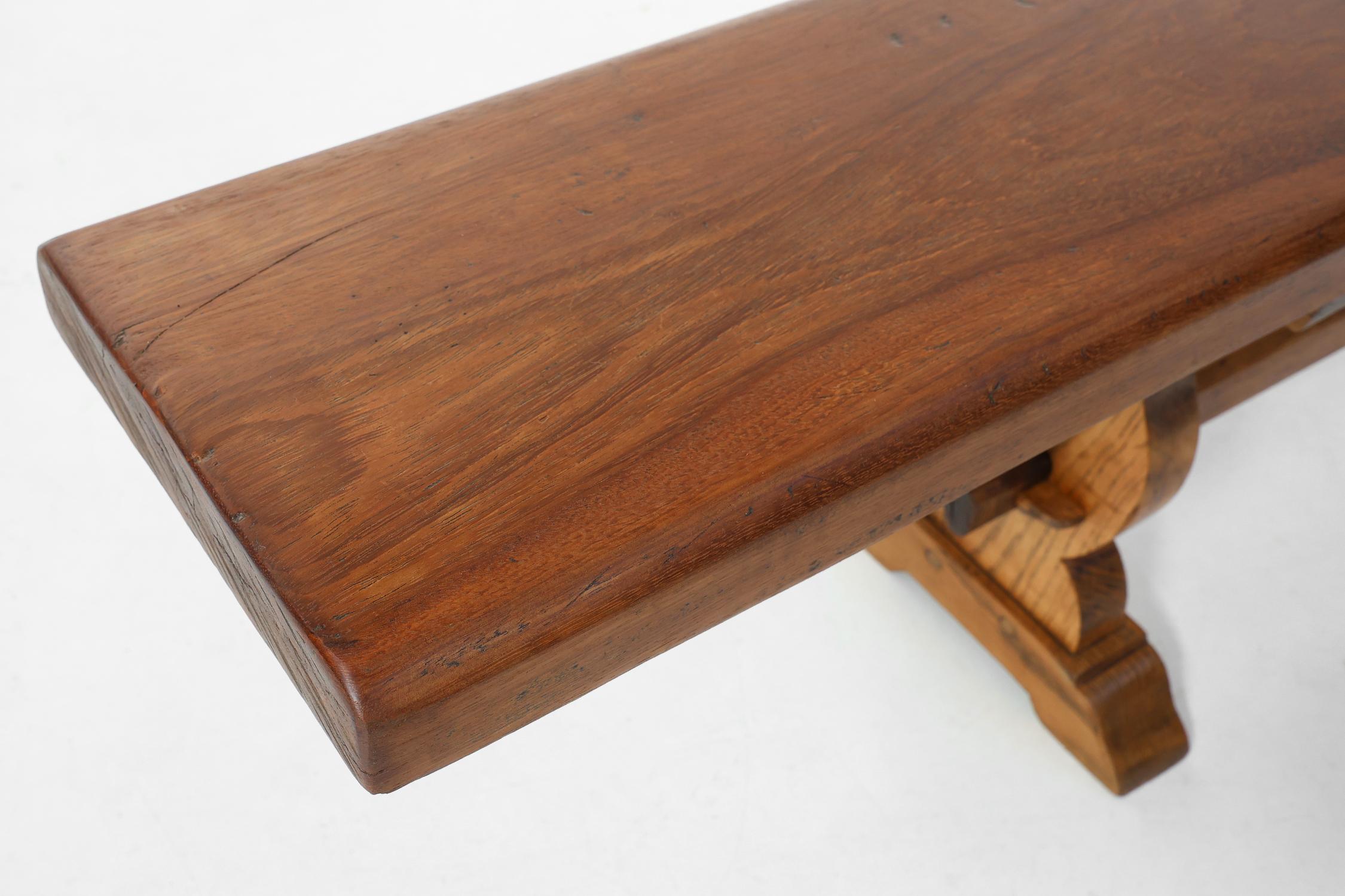 Banc de monastère français extra long en bois d'orme massif, vers 1850 en vente 1