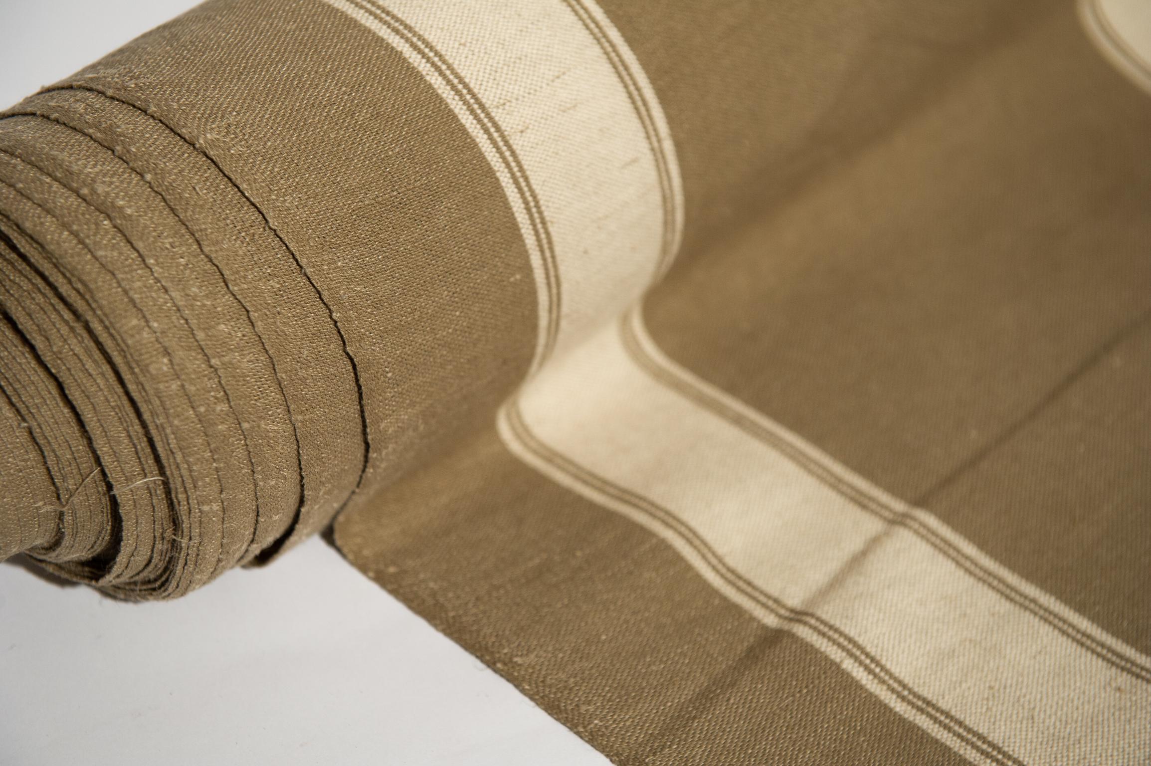 Tissu en textile français « Patate Douce » Excellent état - En vente à Alessandria, Piemonte