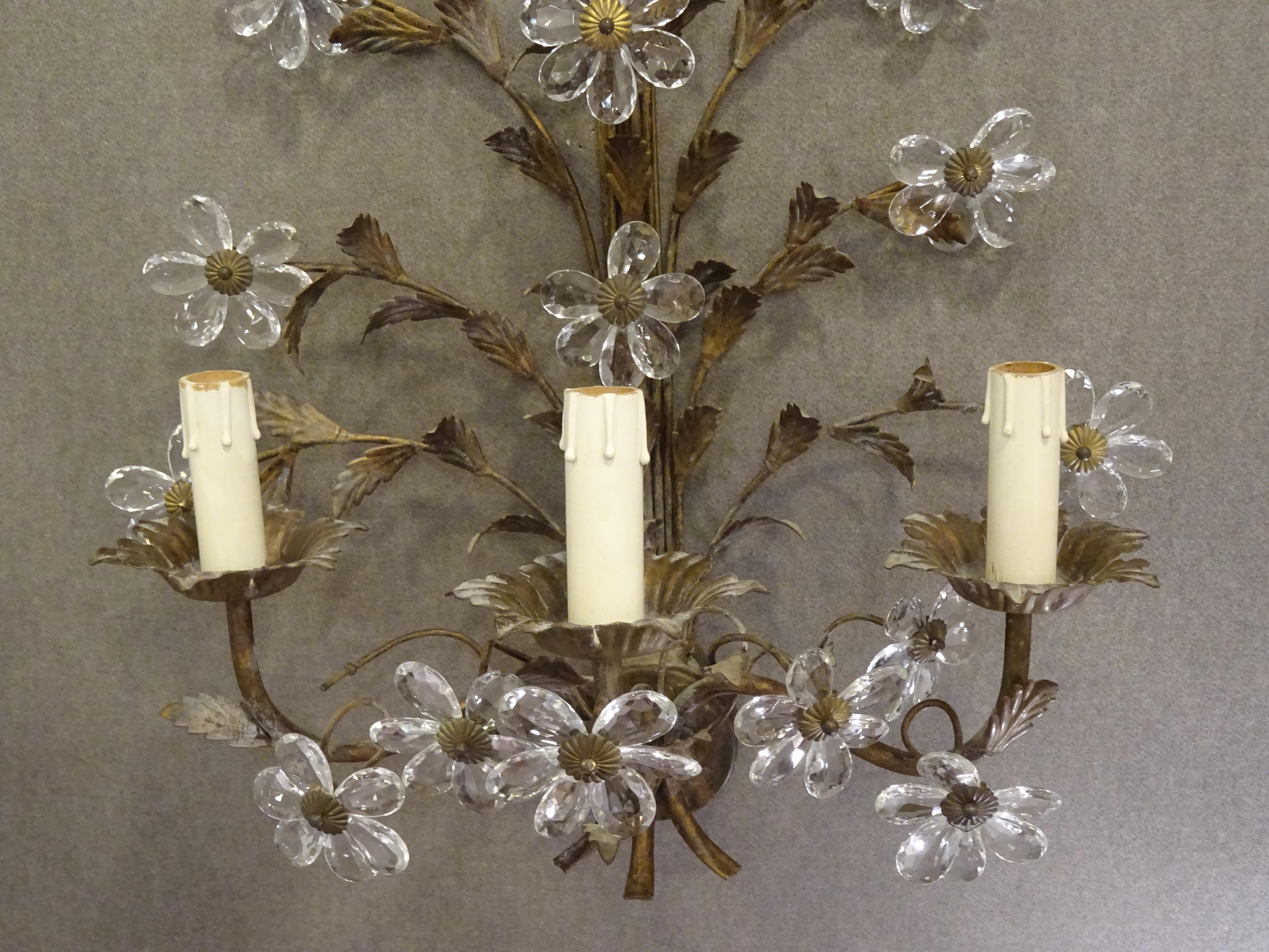 French Faceted and Cut Rock White Crystal Making Daisies Couple of Sconces For Sale 5