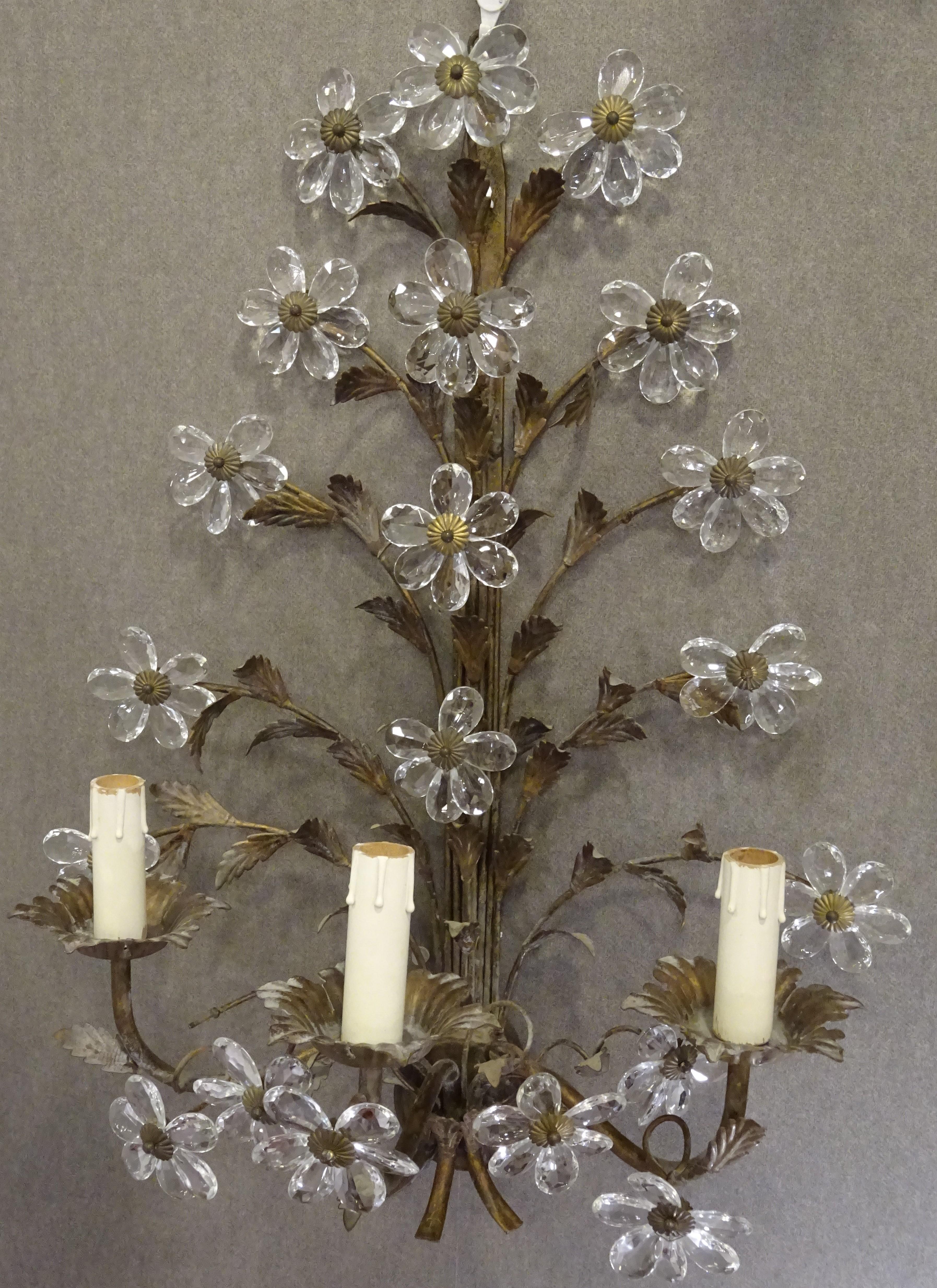 French Faceted and Cut Rock White Crystal Making Daisies Couple of Sconces For Sale 7