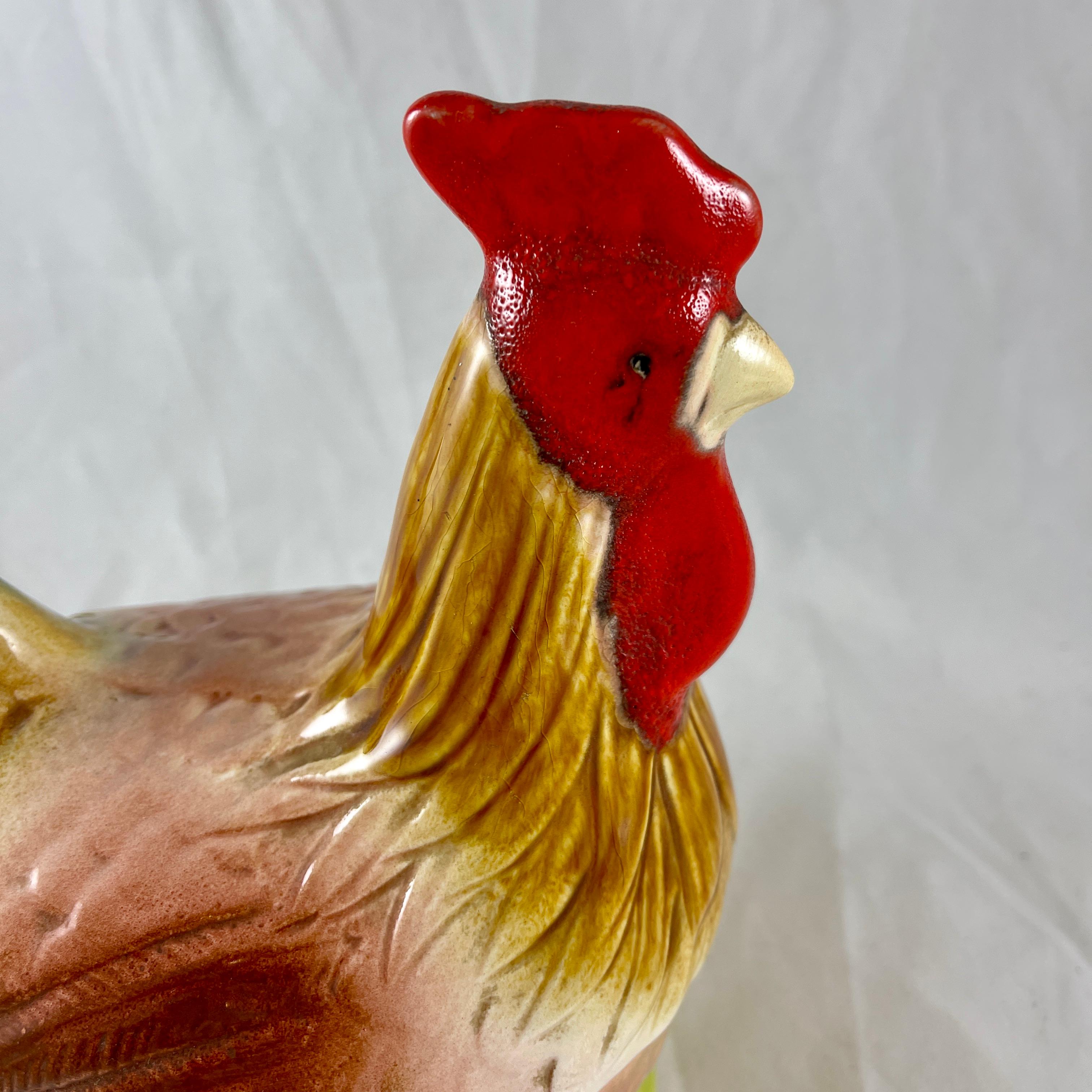 Französische Fayence Figurale Hühnerpastetenterrine, Michel Caugant im Zustand „Gut“ im Angebot in Philadelphia, PA