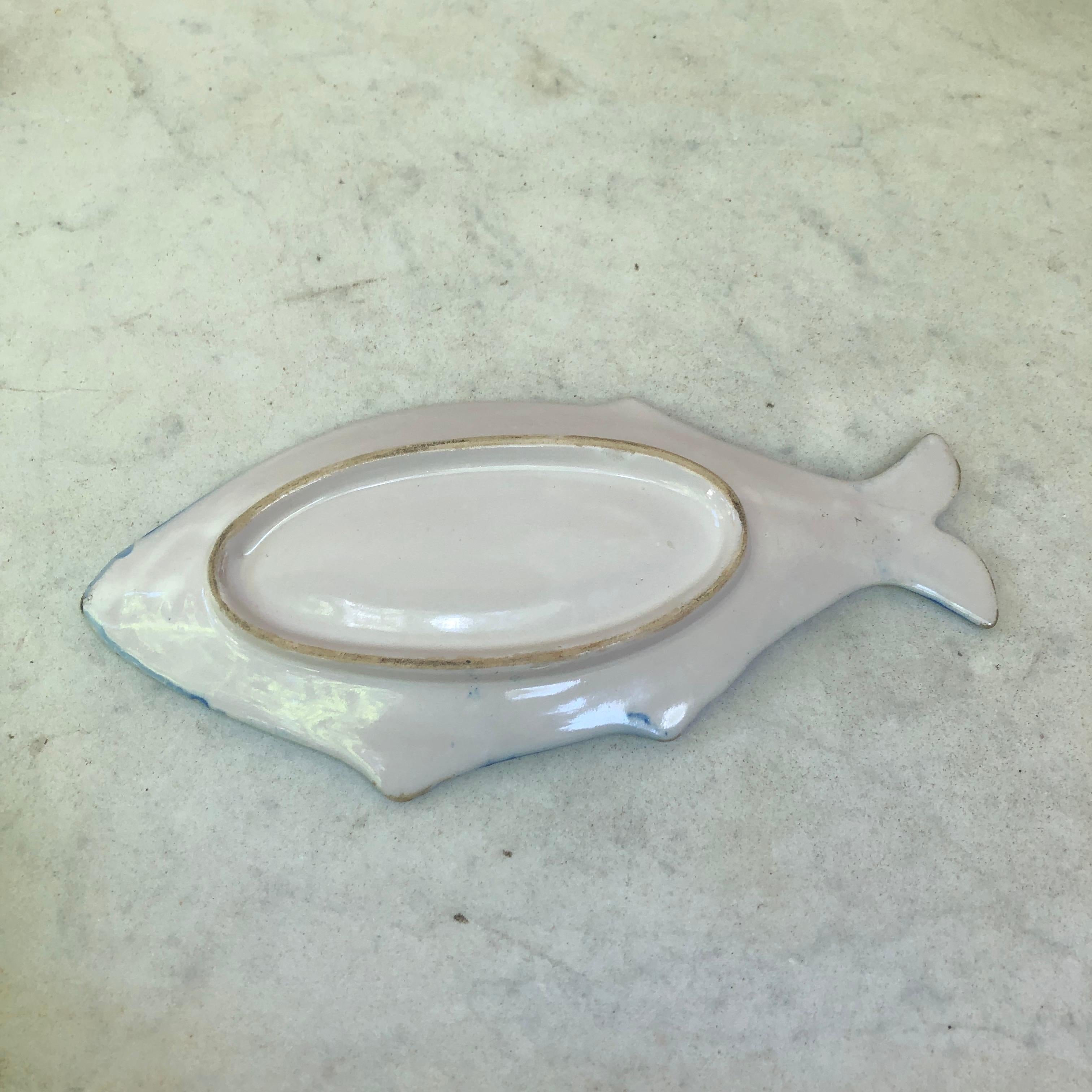 Early 20th Century French Faience Fish Platter Henriot Quimper, Circa 1900