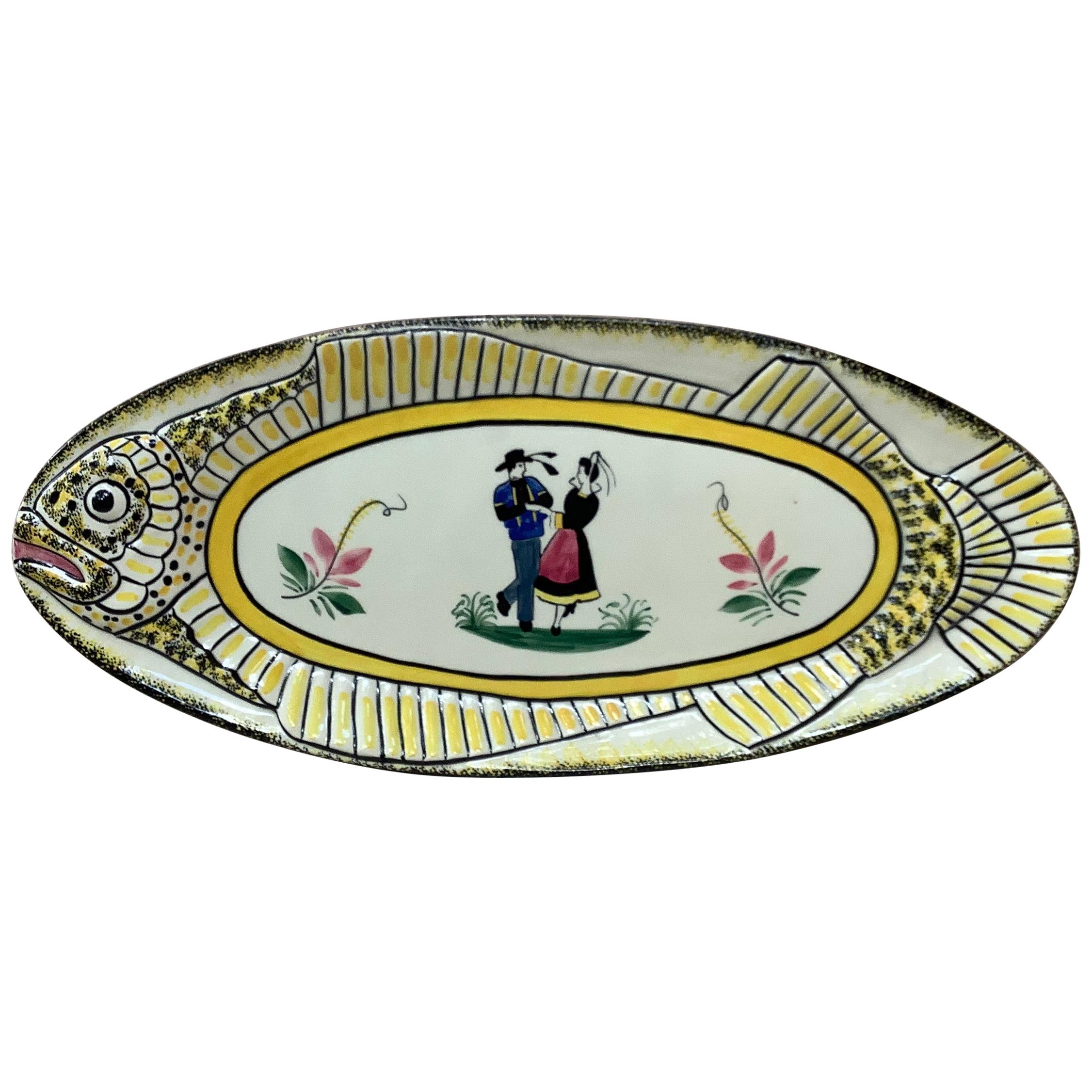 French Faience Fish Platter Henriot Quimper, circa 1940 For Sale