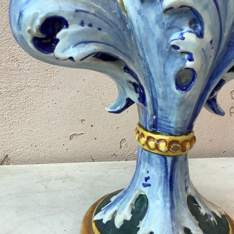 VASE EN FORME De Fleur De Lys En Faïence De Charolles - Bleu- Ancien - Rare EUR 65,00 - FR