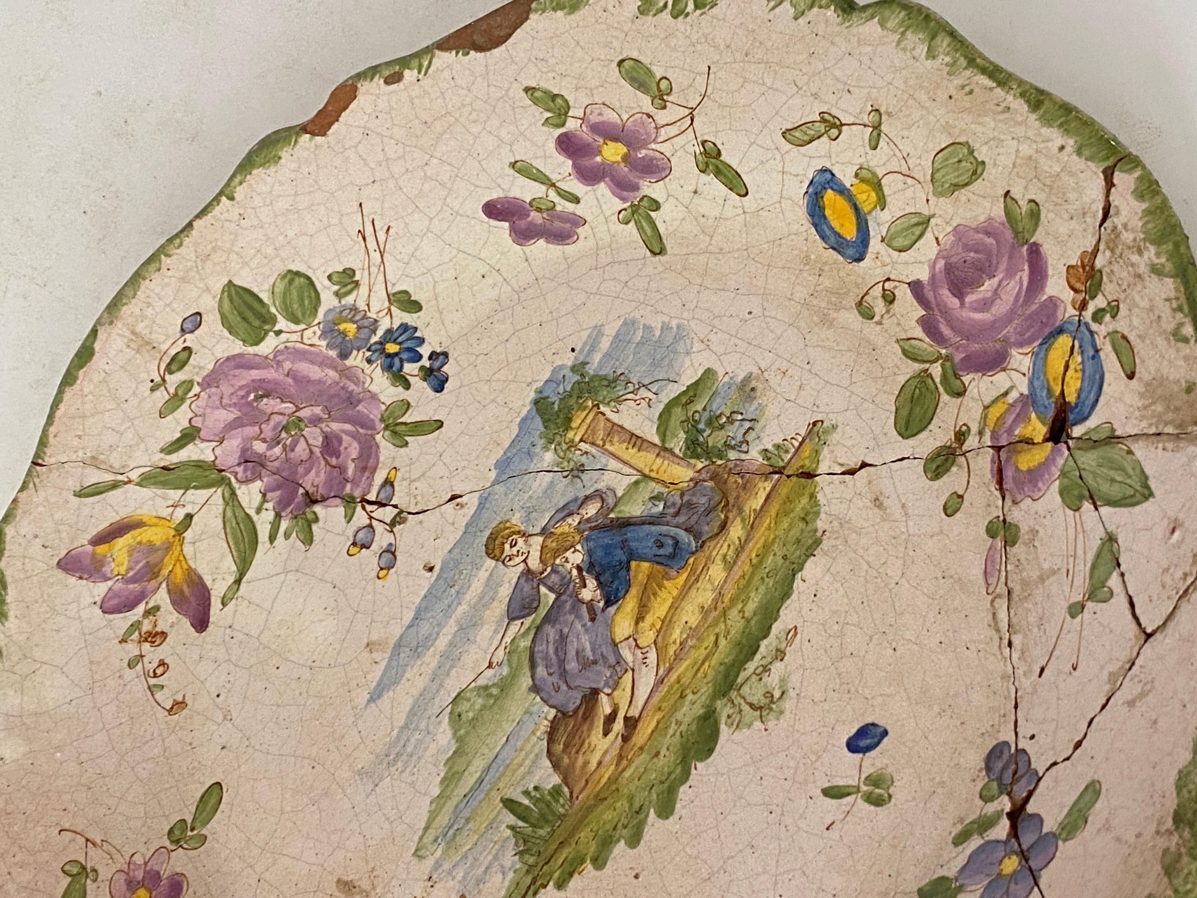 Small plate in Faience. It has been made in France in the 18th century. It is hand painted.
With flowers pattern decoration.
Manufacture 