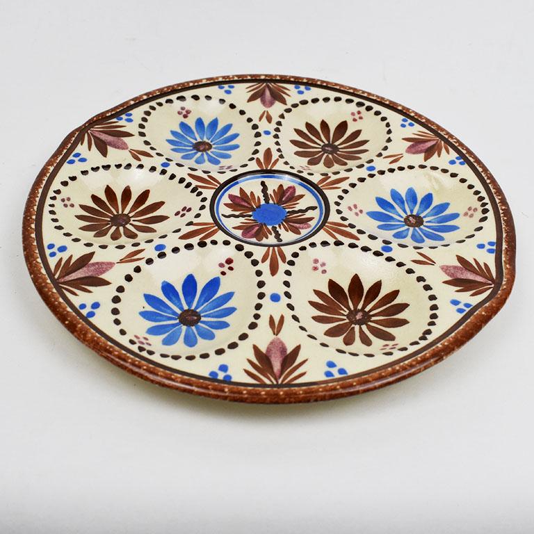 Country French Faience HB Quimper Oyster or Egg Serving Plate in Red and Blue, France For Sale