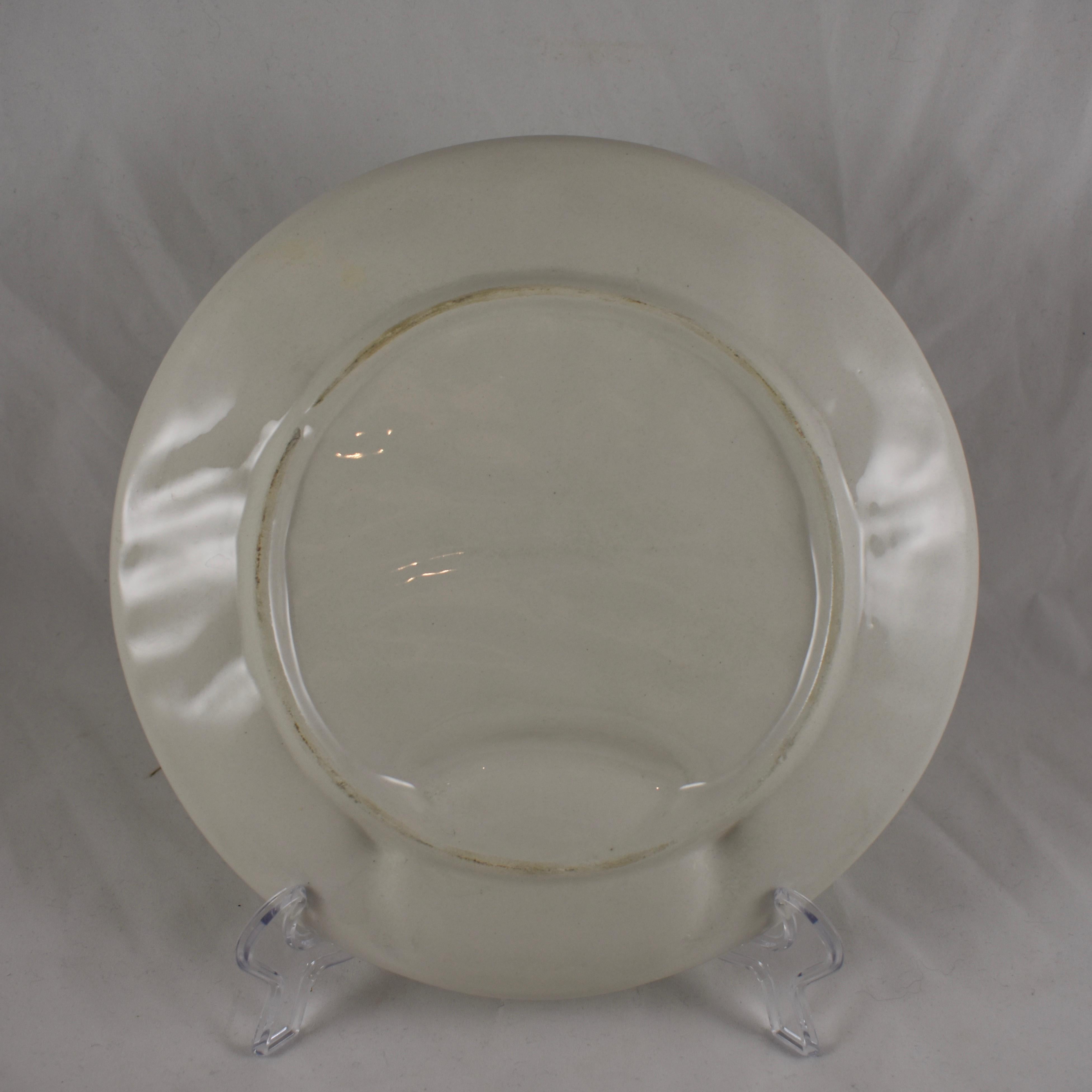 French Faïence Majolica Glazed Pastel Asparagus Plate, circa 1890-1910 For Sale 2