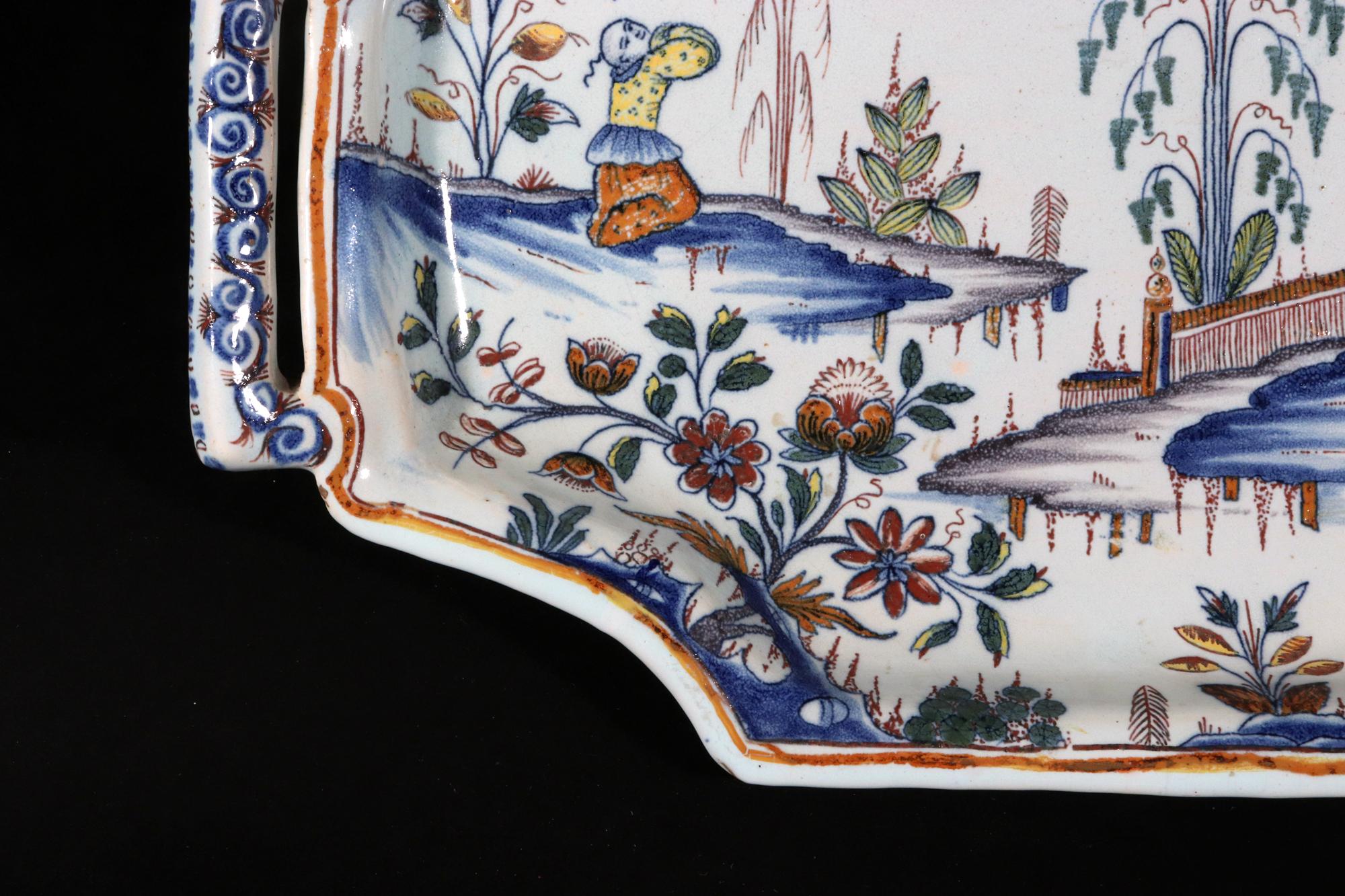 Plateau octogonal oblong à Chinoiserie de la Faïence (Bannette), probablement Rouen en vente 7