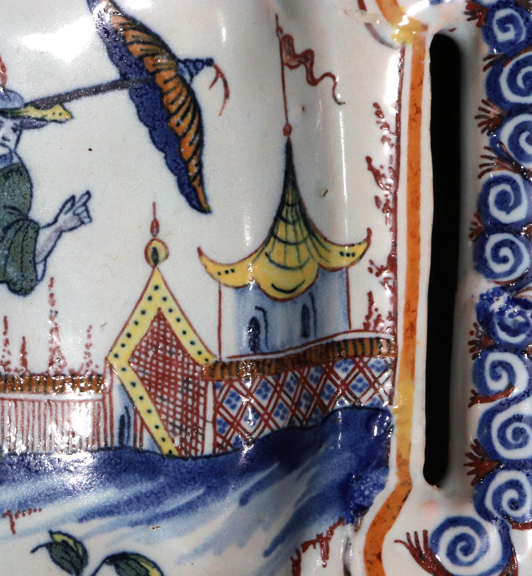 Plateau octogonal oblong à Chinoiserie de la Faïence (Bannette), probablement Rouen en vente 9