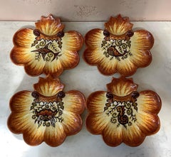 French Faience Oyster Plate Fouillen Quimper, circa 1930