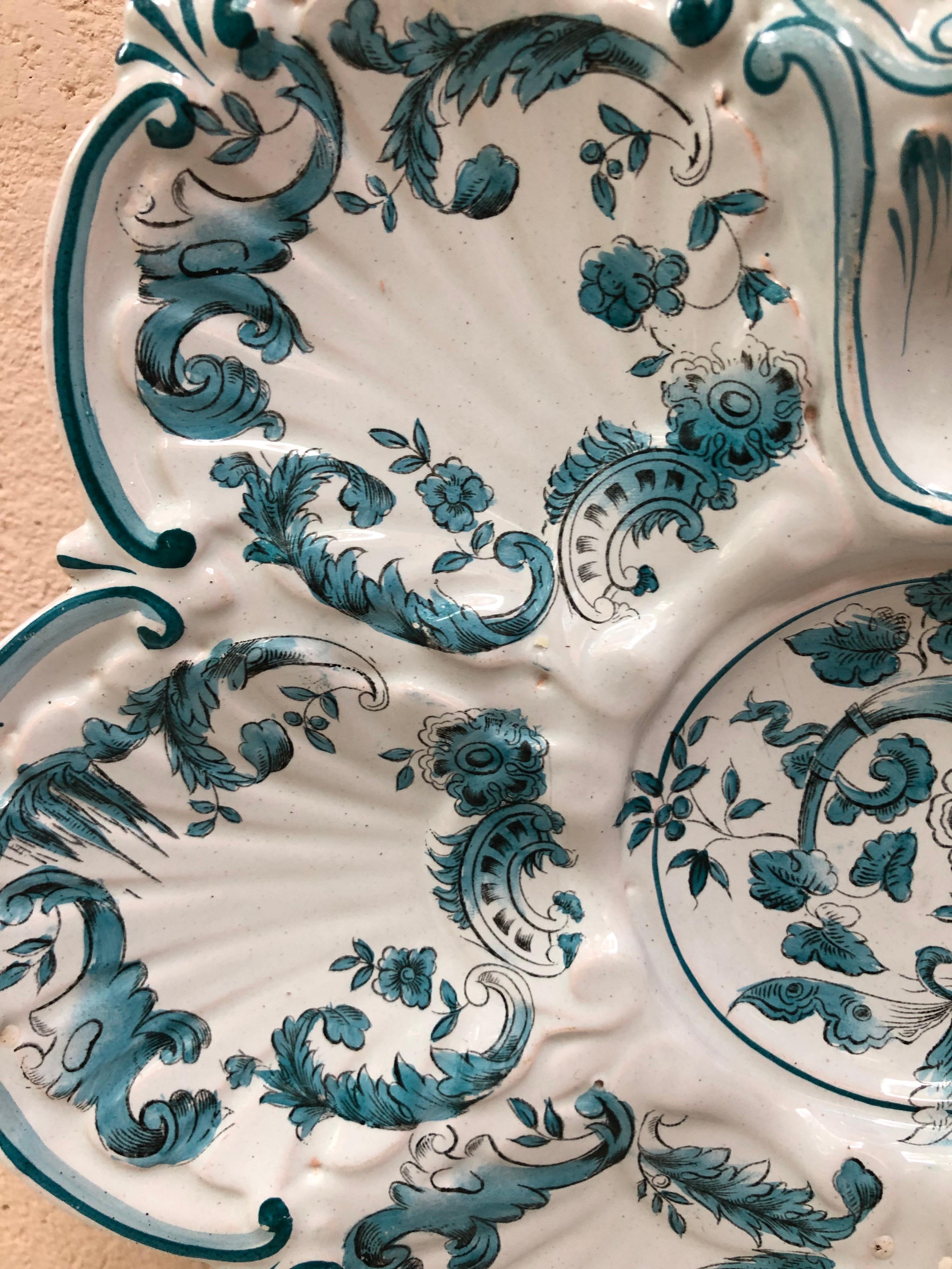 French Faience Oyster Plate Saint Clement, circa 1890 In Good Condition In Austin, TX