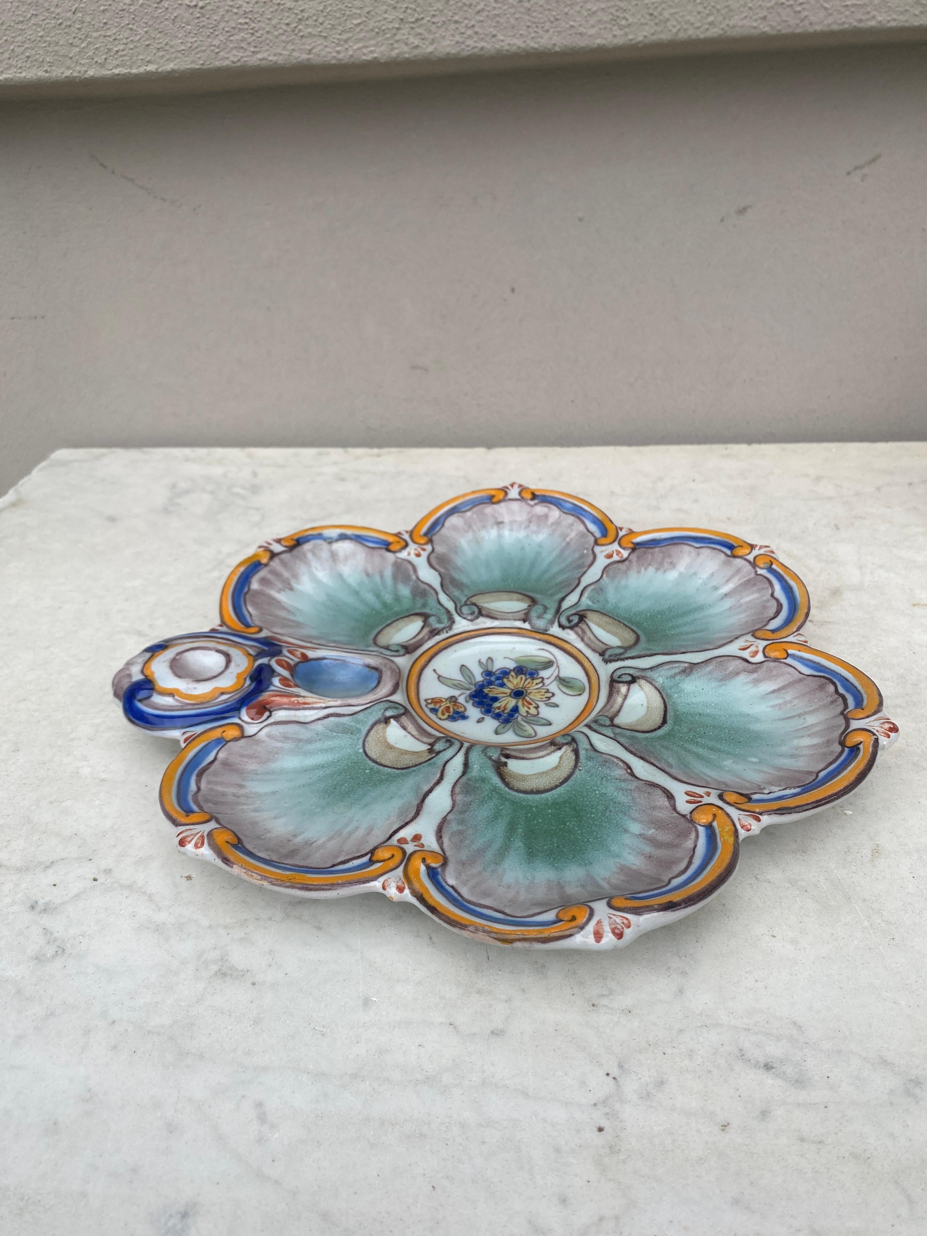 French Faience Oyster Plate Saint Clement, circa 1890 In Good Condition For Sale In Austin, TX