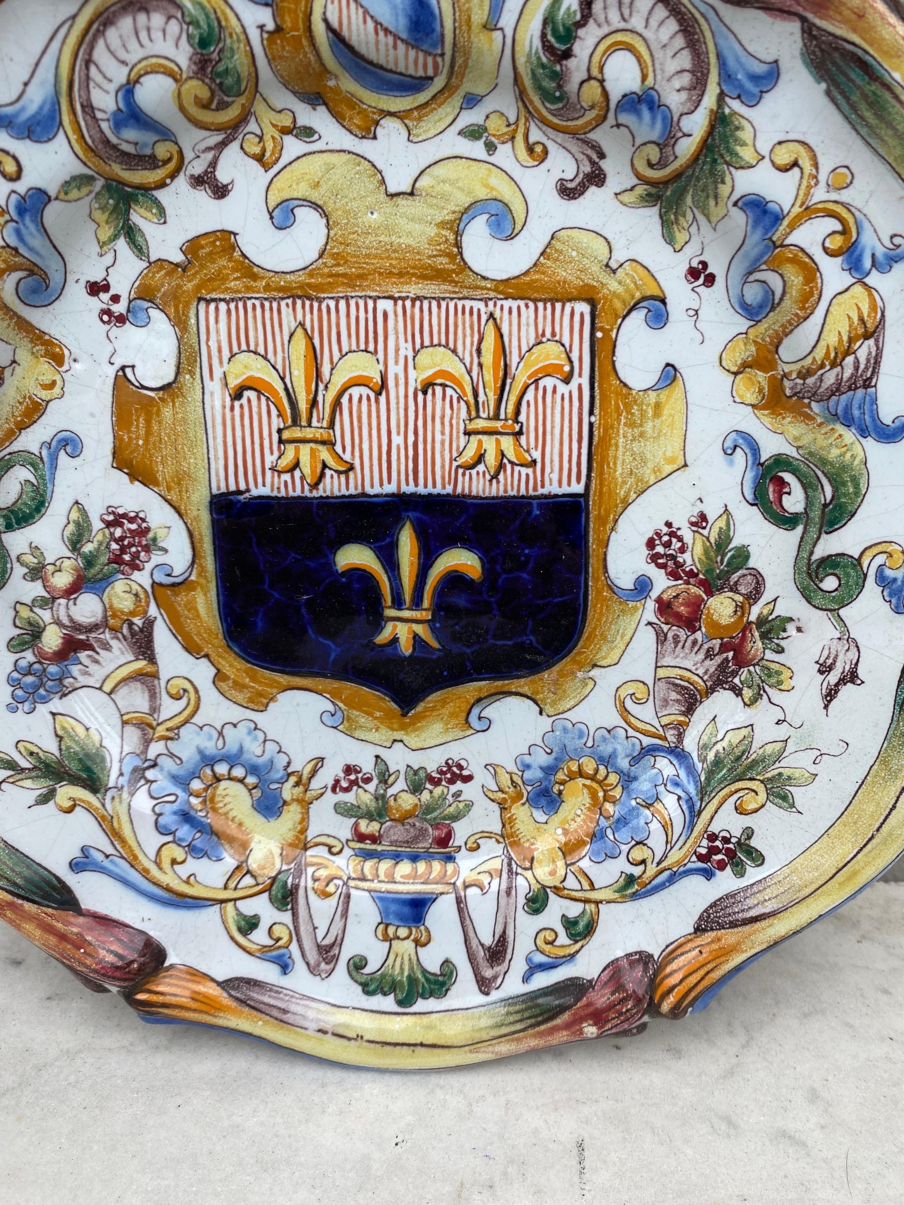 French Faience Plate Coat of Arms Saint Clement, circa 1900 In Good Condition For Sale In Austin, TX