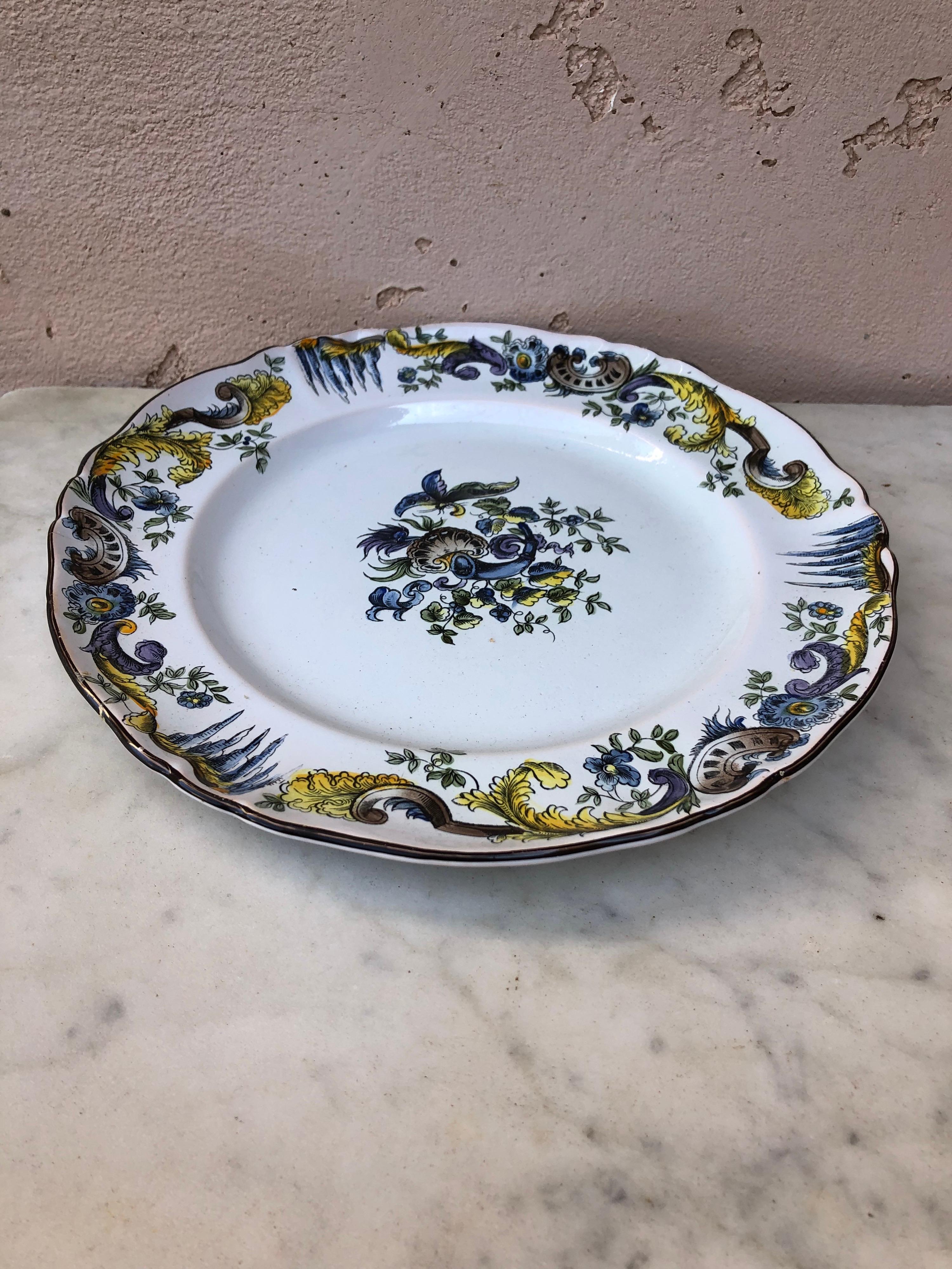 French Faience Plate Emile Galle Saint Clement, Circa 1900 In Good Condition For Sale In Austin, TX