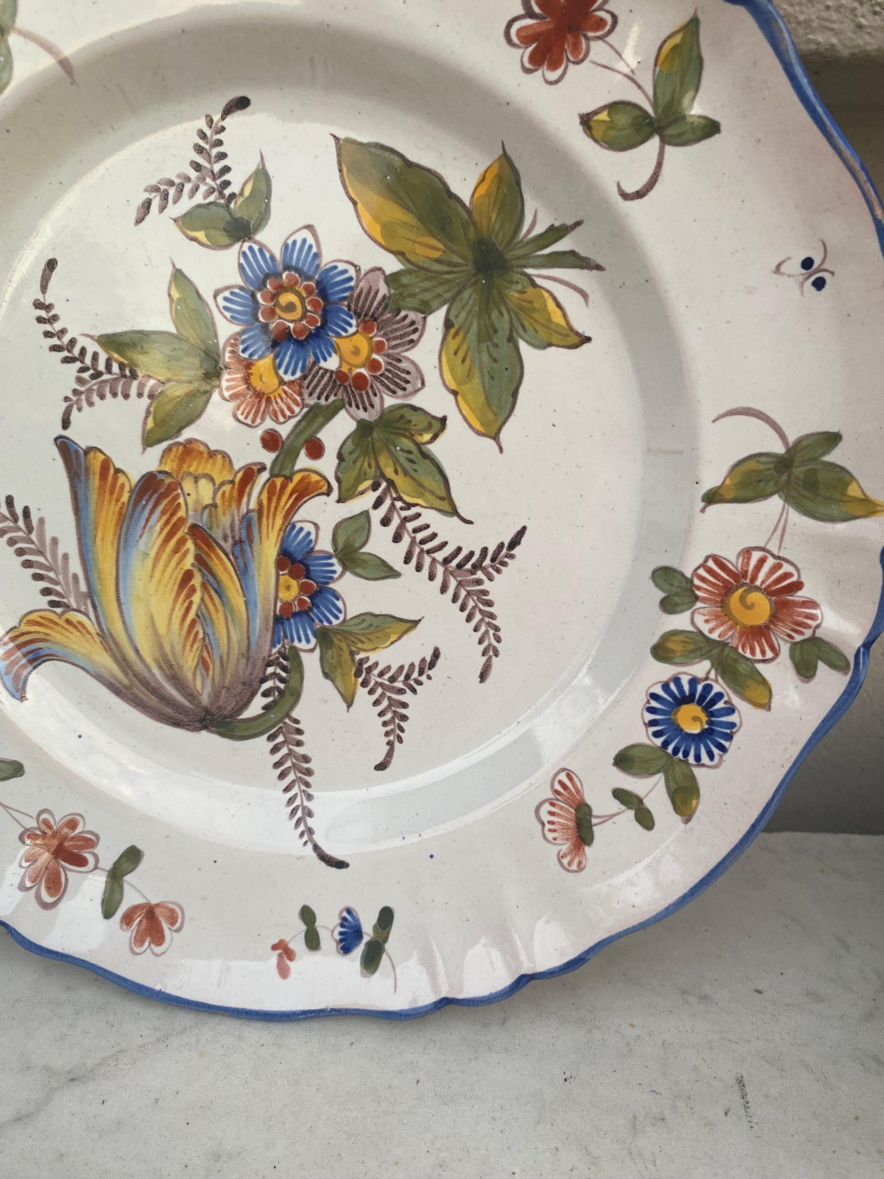 French Faience Plate Flowers Keller & Guerin Saint Clement, circa 1900 In Good Condition For Sale In Austin, TX
