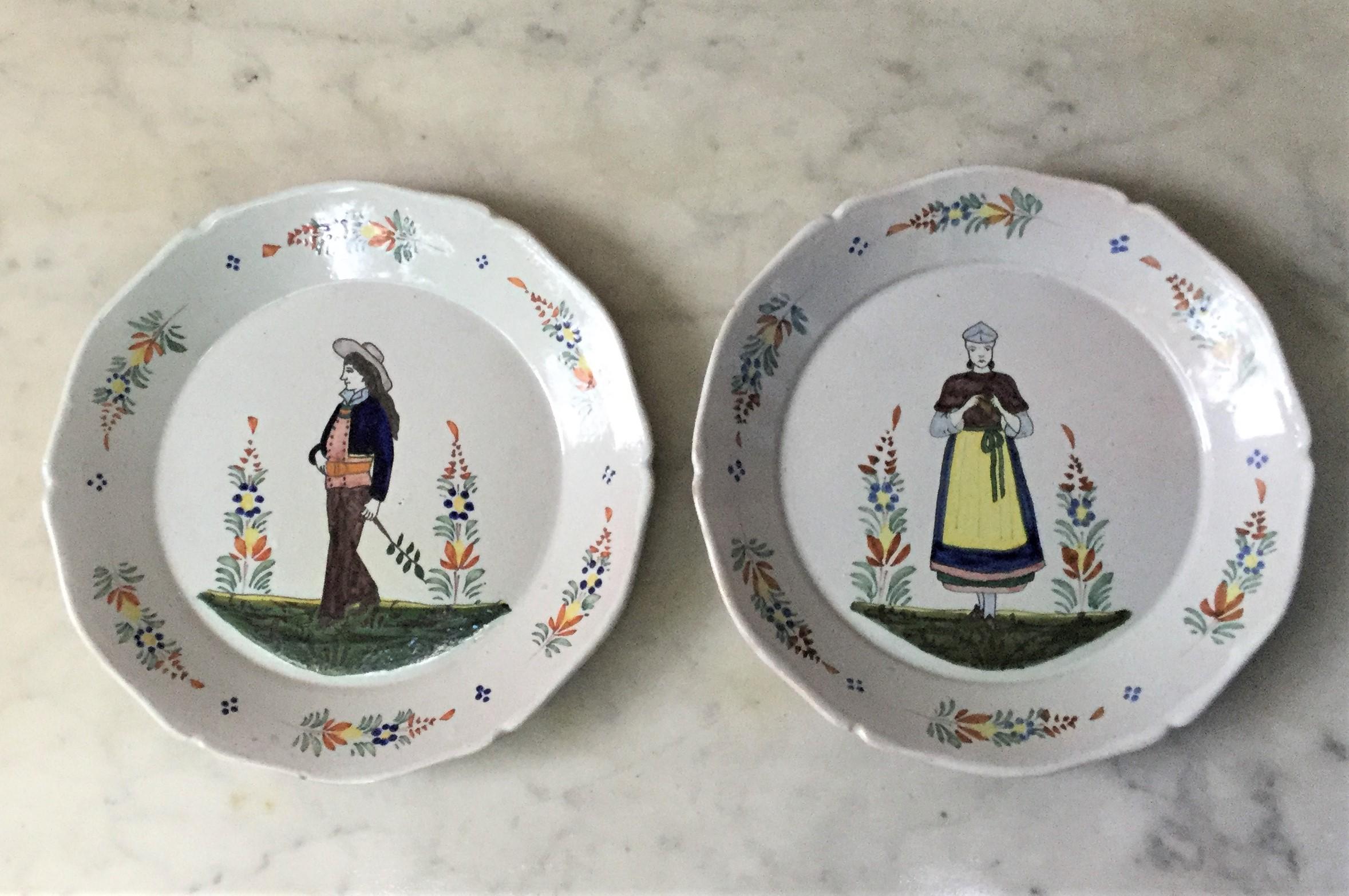 French Faience Plate Quimper, circa 1880 In Good Condition For Sale In Austin, TX