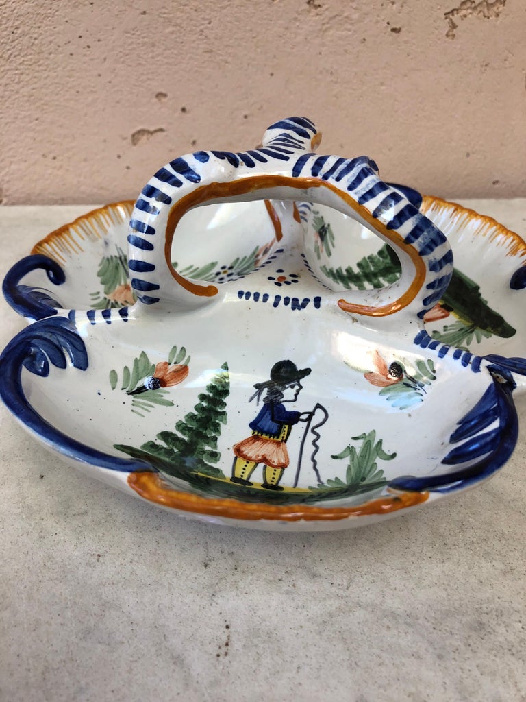 French Faience Platter Quimper, Circa 1930 In Good Condition For Sale In Austin, TX