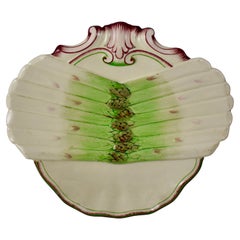 French Faïence Sarreguemines Shell-Shaped Hand Painted Asparagus Plate