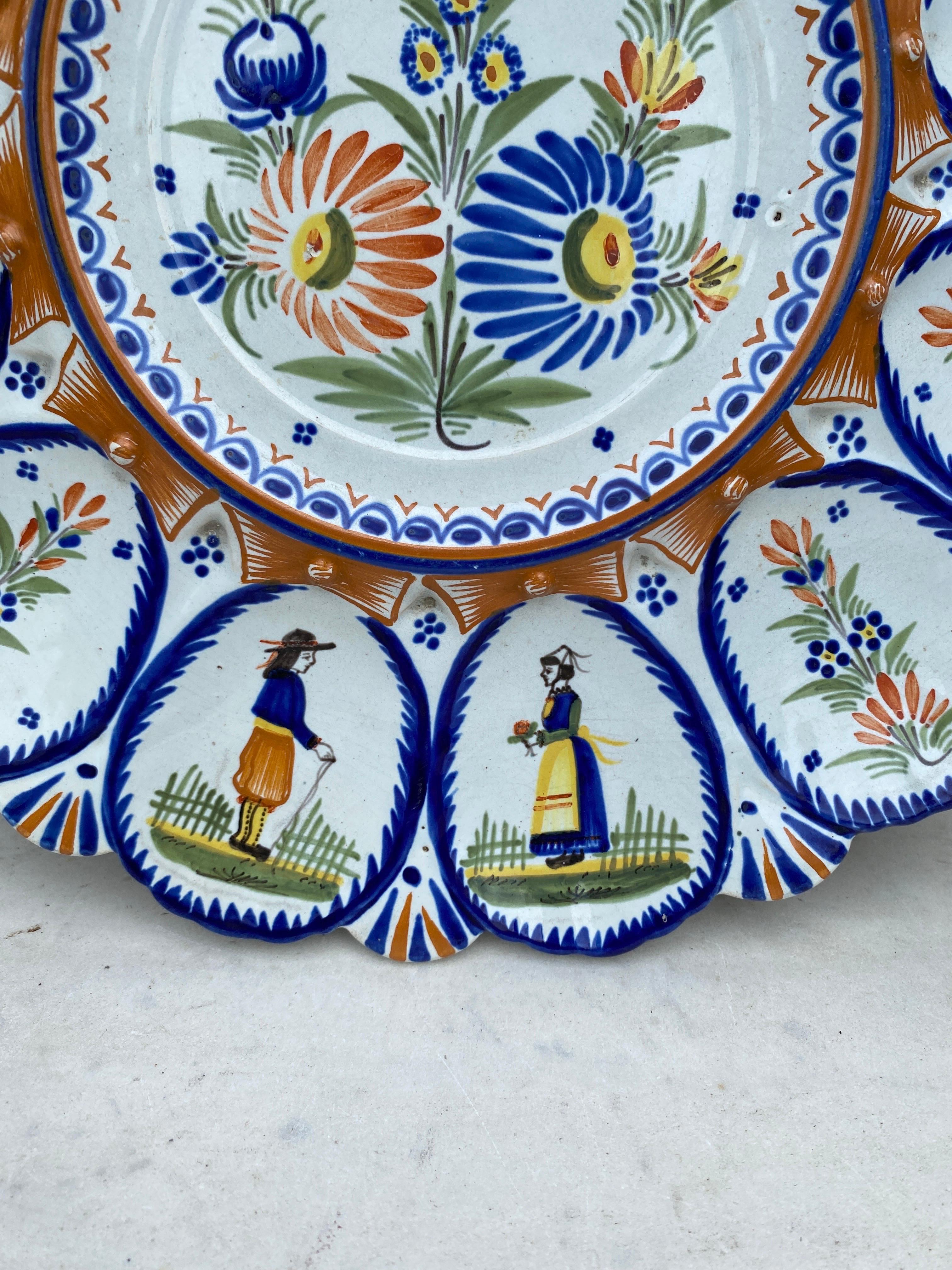 Plato servidor de loza francesa Ostra Henriot Quimper Circa 1900 Provincial francés en venta