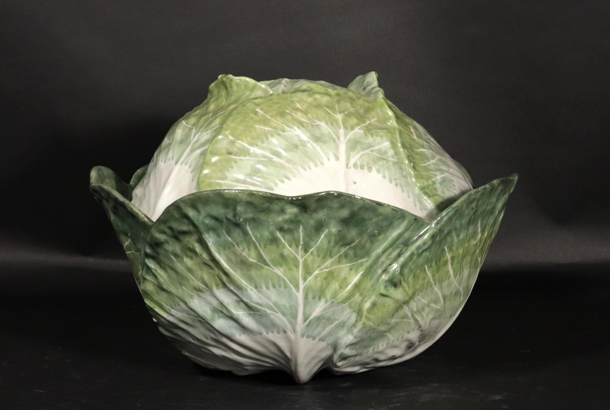 Soupière à choux et couvercle en fa�ïence de la manufacture de Strasbourg en vente 4