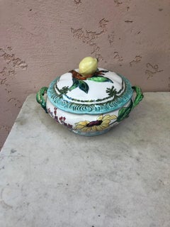 French Faience Sunflower Tureen Creil et Montereau, Circa 1890