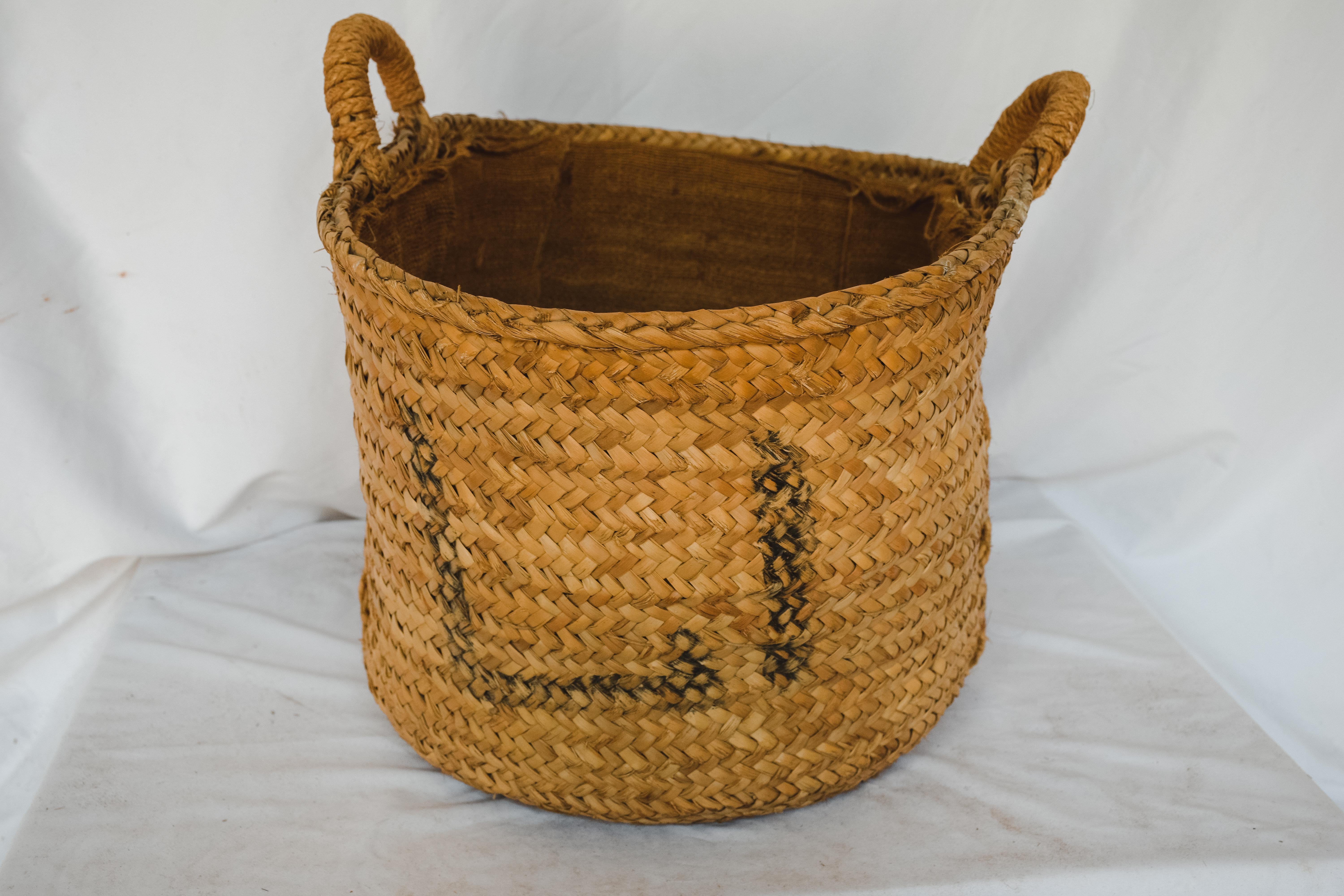 French Farm Basket In Good Condition In Houston, TX