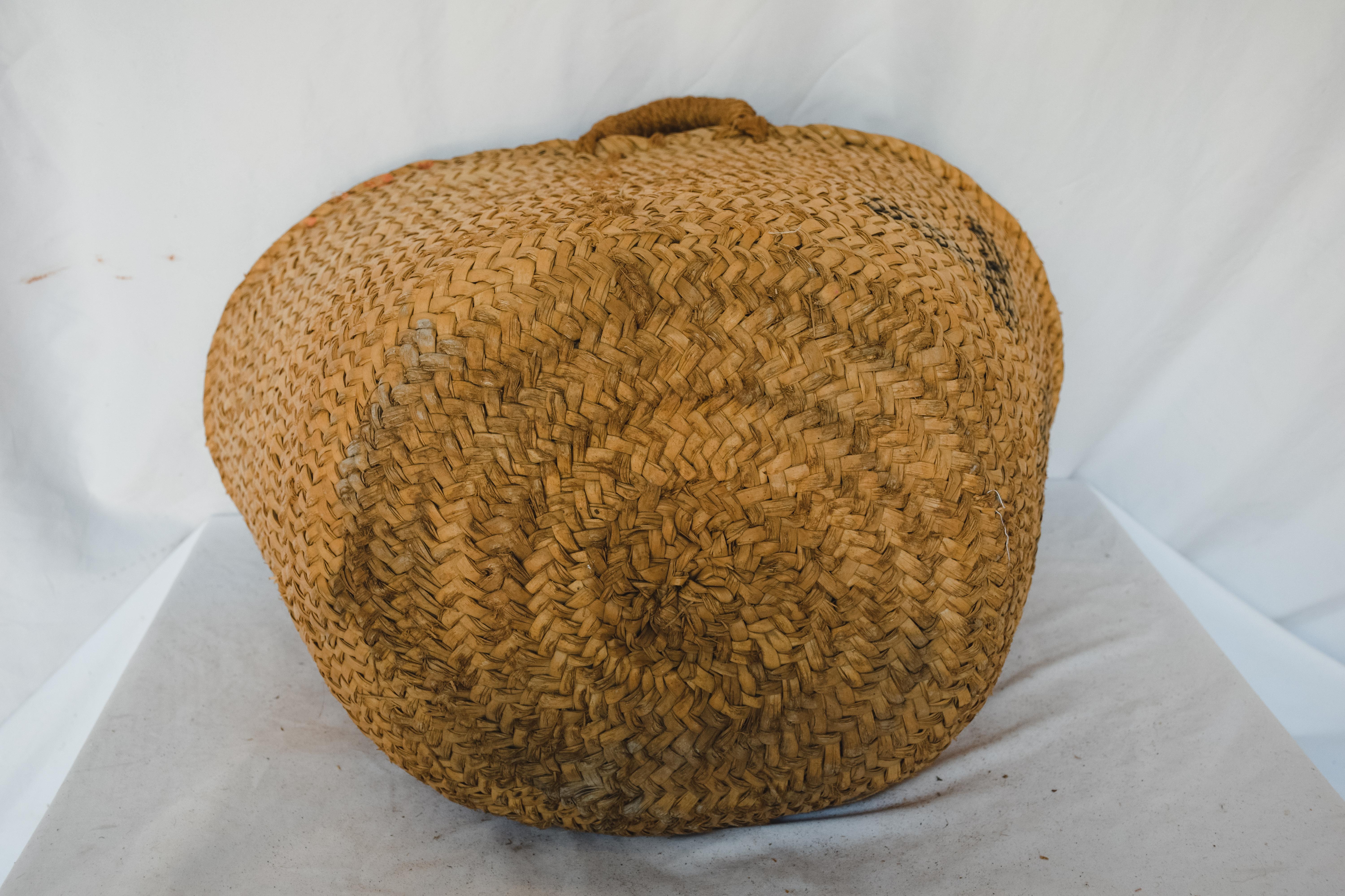French Farm Basket In Good Condition In Houston, TX