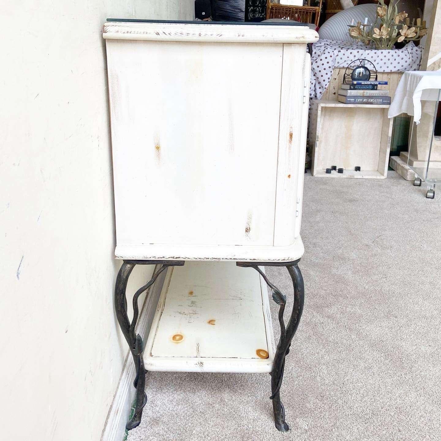 French Farm House White Credenza With Iron Legs In Good Condition For Sale In Delray Beach, FL