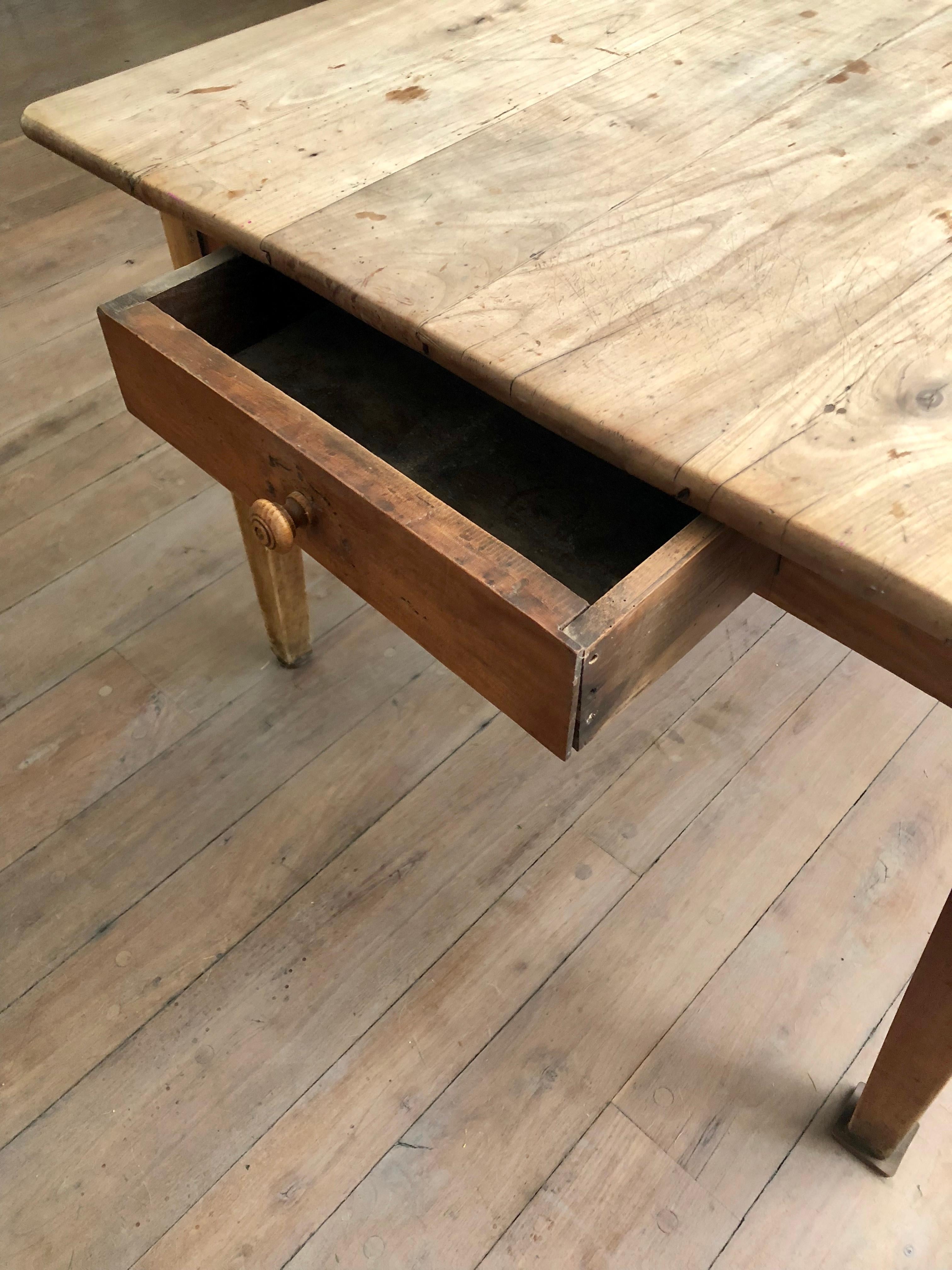 French Farm Table, 19th Century In Good Condition In Doylestown, PA