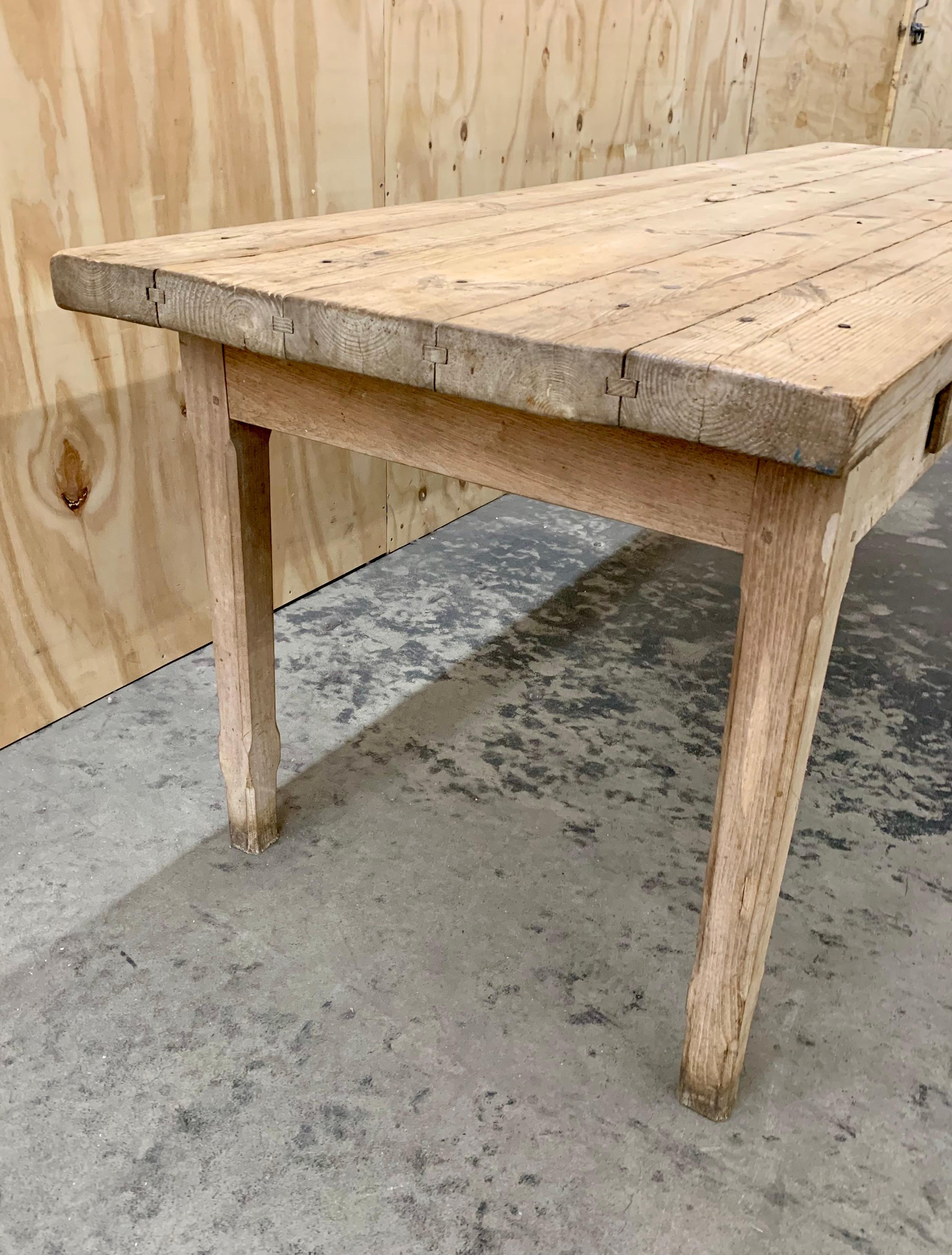 Pin Table de ferme française en vente