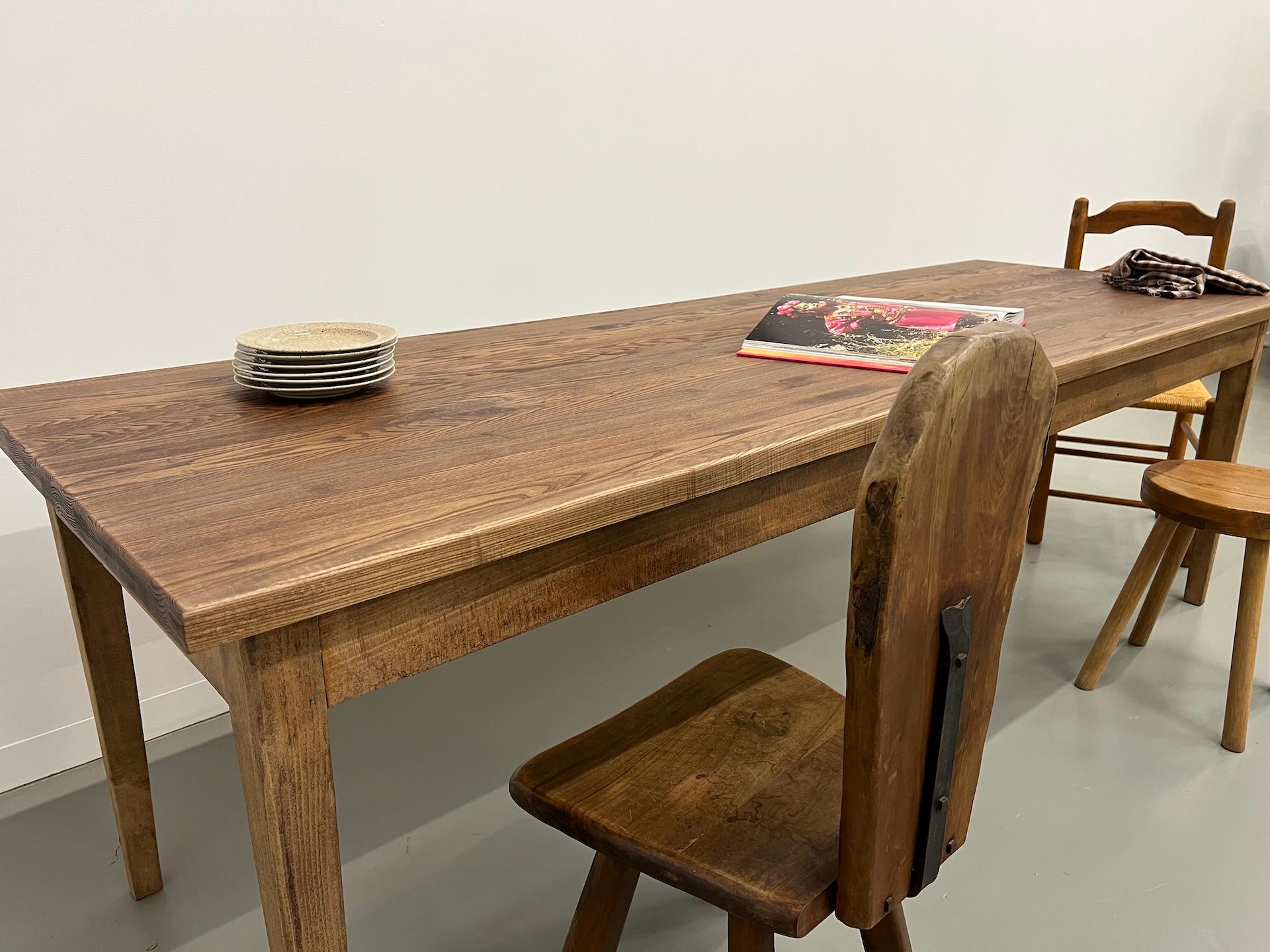 French farm table with spindle legs in solid beech and ash For Sale 7