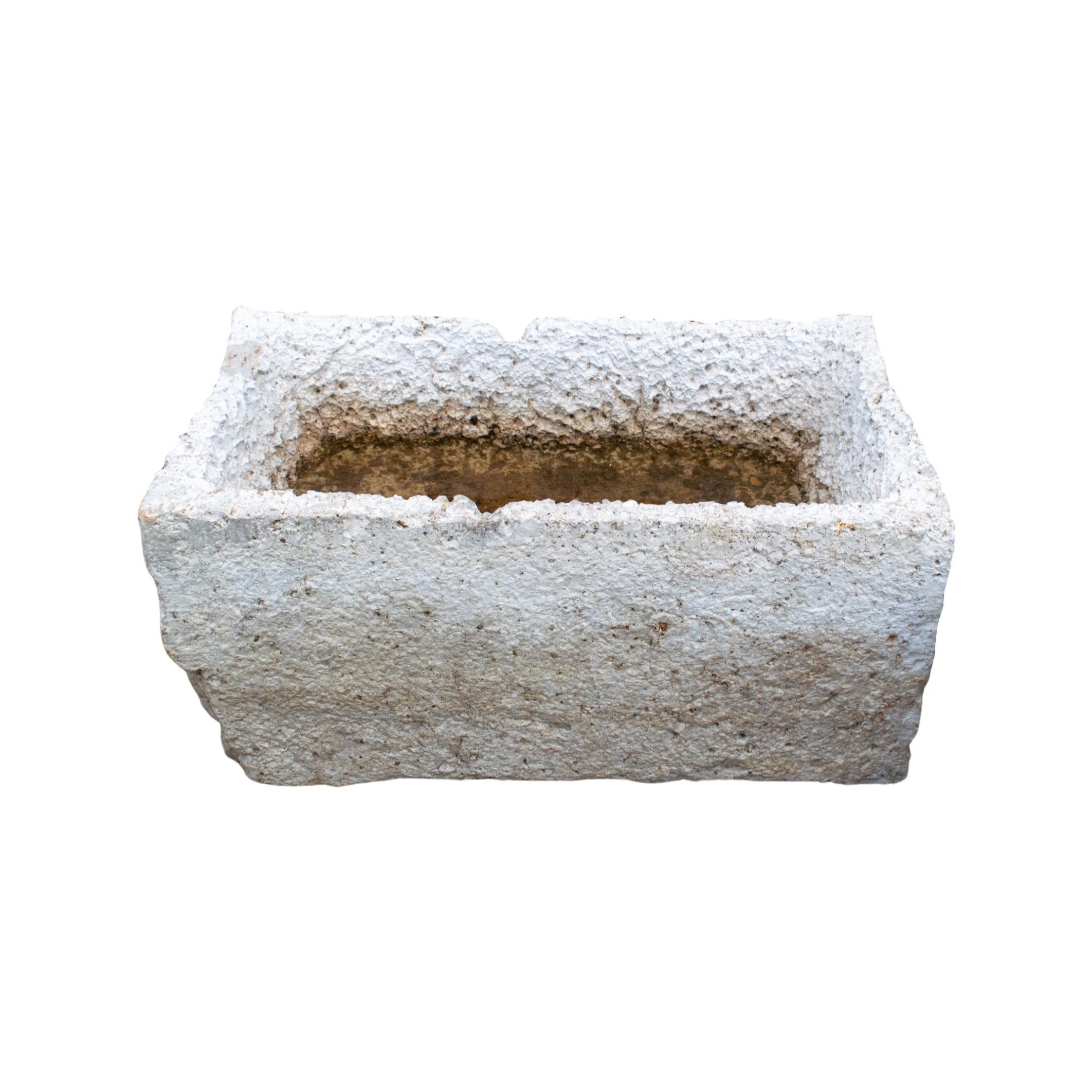 Small farm style trough. Made out of limestone. Originates from France. Circa, 18th century. 
?

??A small farm trough is a compact version of the traditional farm trough that was used for practical purposes on farms such as watering animals or