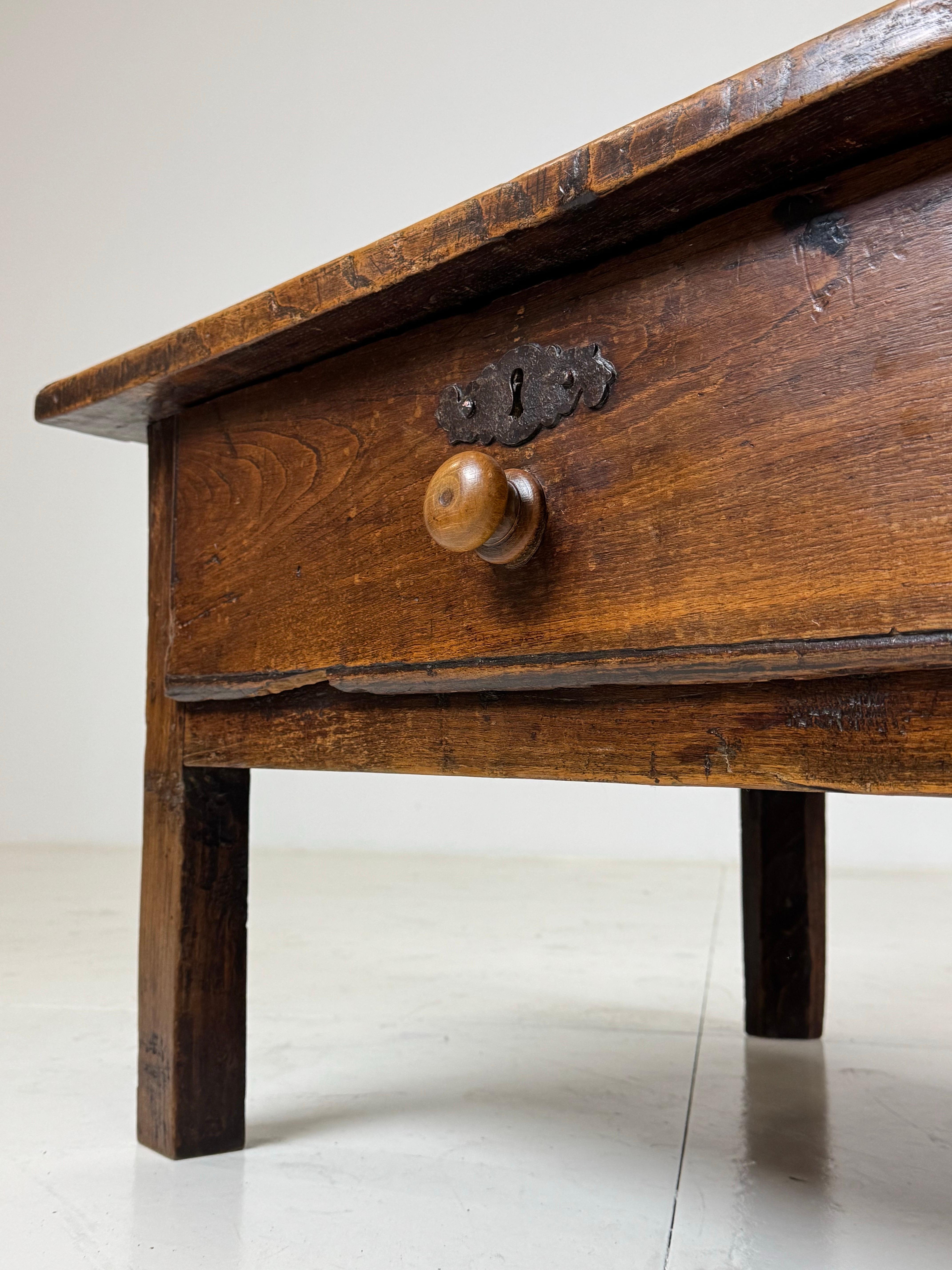 French Farmhouse coffee table ca. 1800 For Sale 9