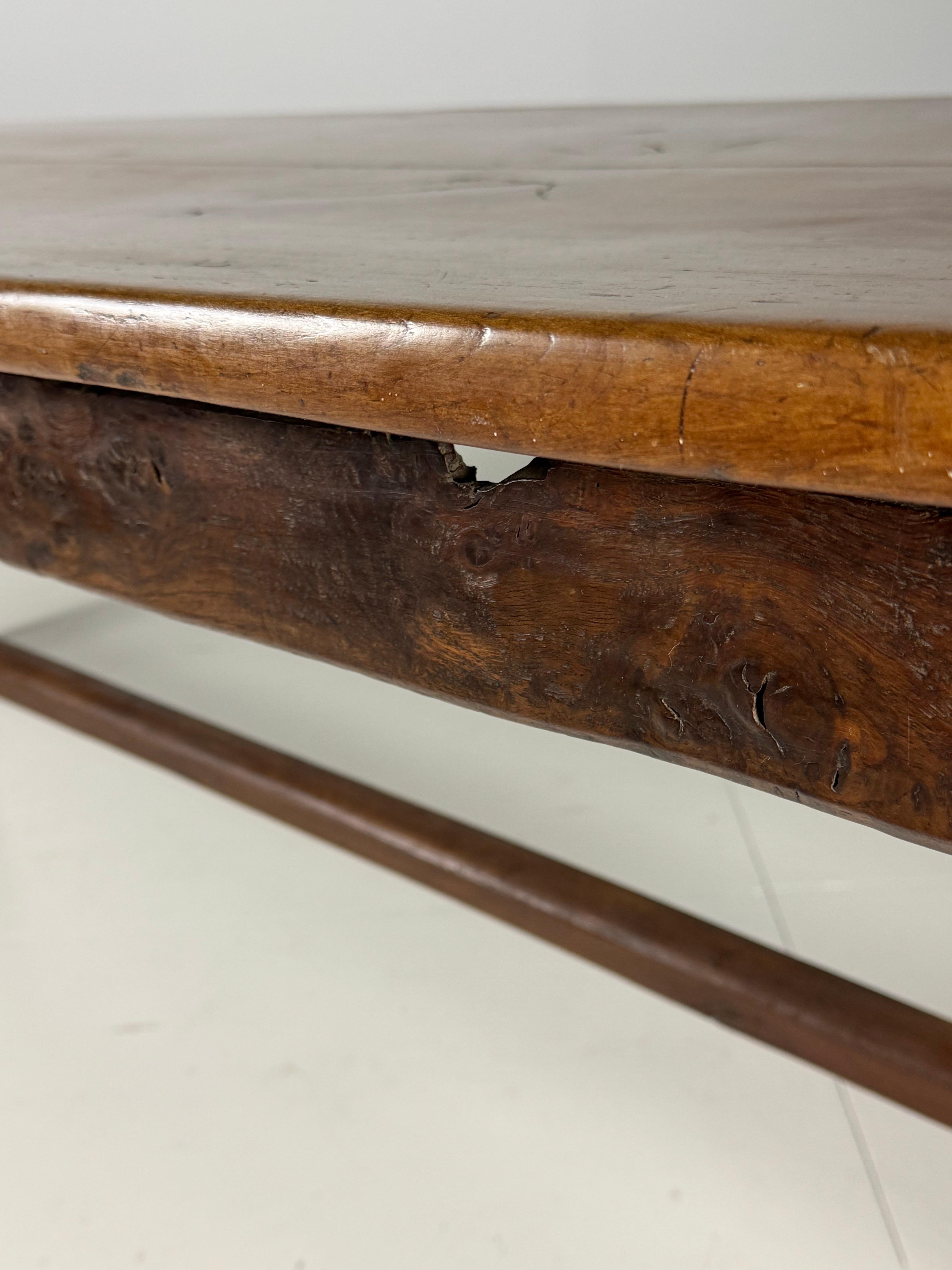 Table à manger de ferme française 246 cm en vente 10