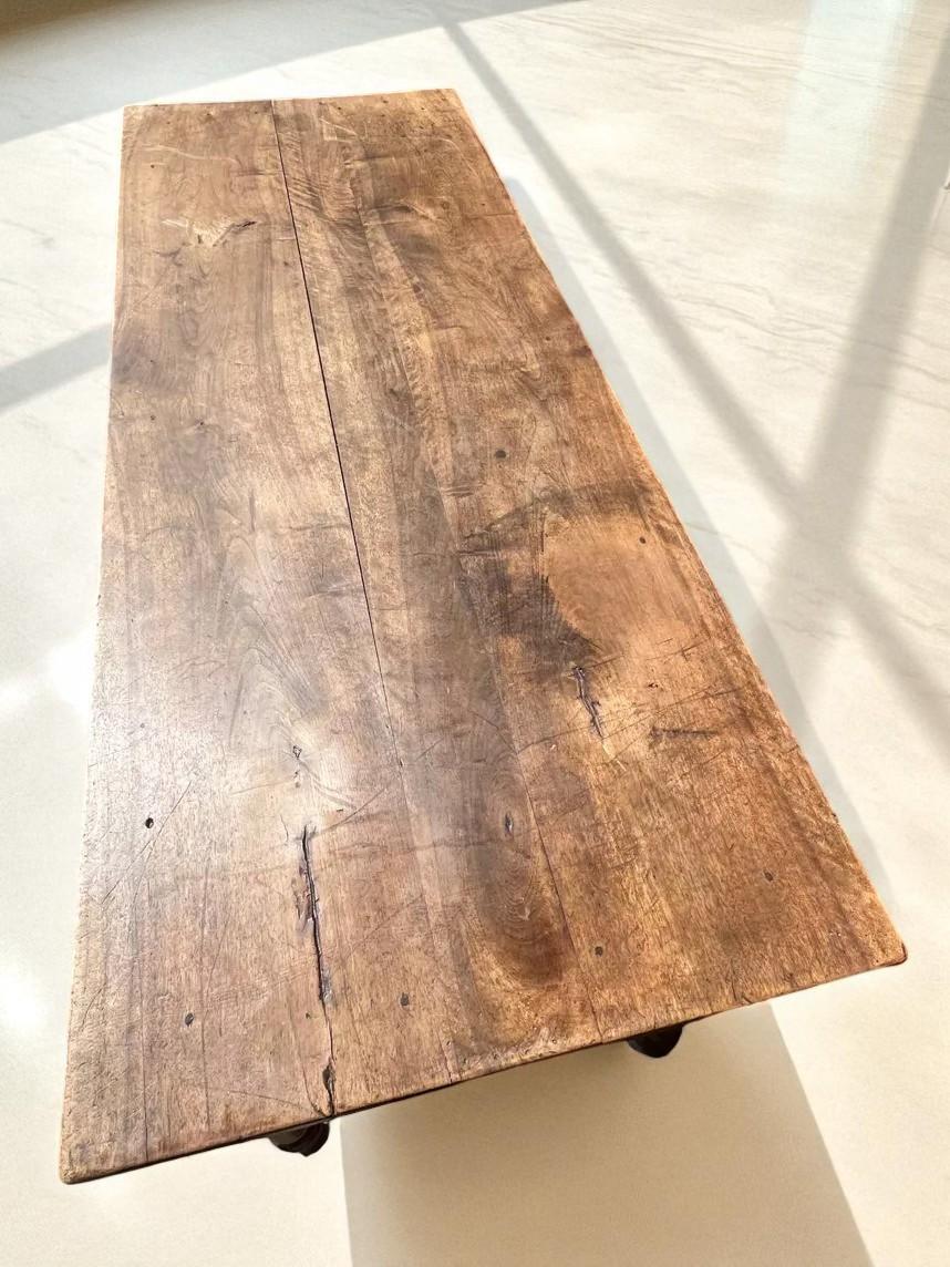 French Farmhouse Dining Table  Late 19th Century  Solid Oak For Sale 4