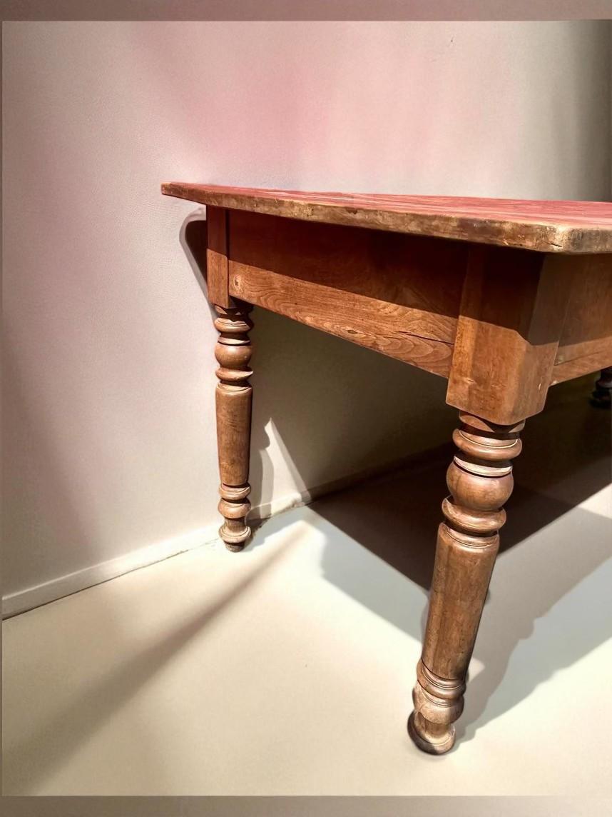 French Farmhouse Dining Table  Late 19th Century  Solid Oak For Sale 1