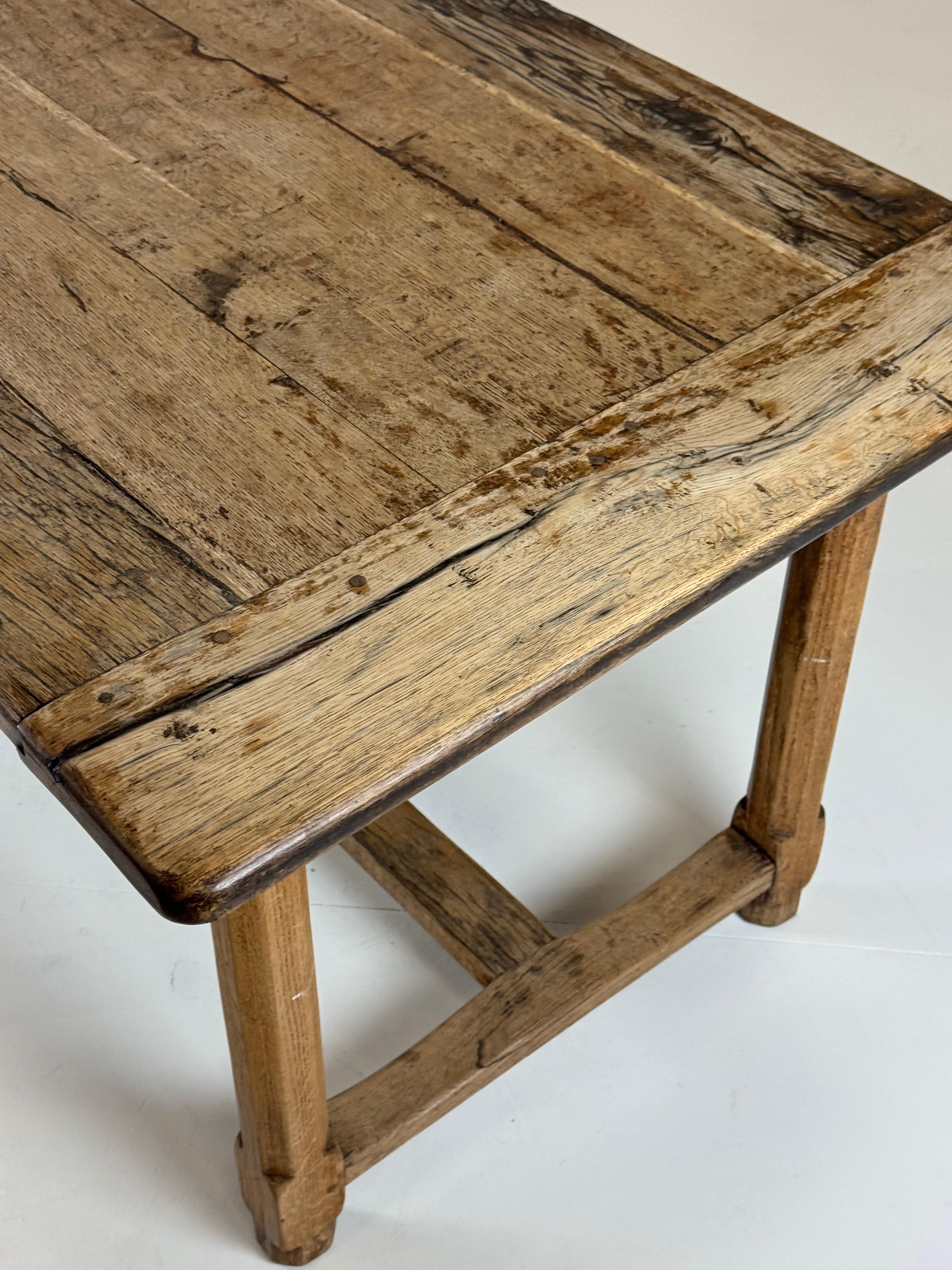 French Farmhouse Dining table Oak 250cm In Good Condition For Sale In MILL, NL