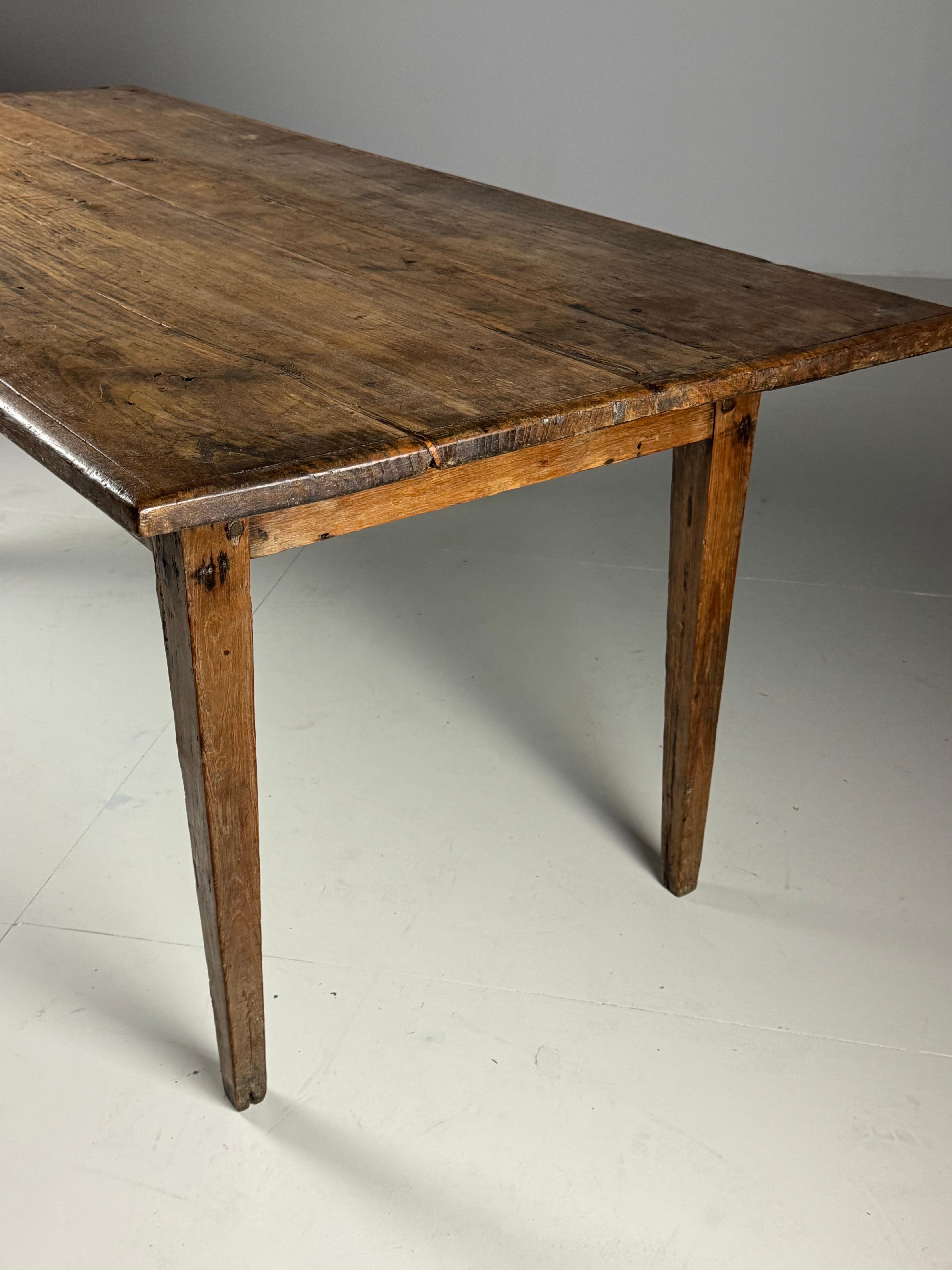French Farmhouse table 208cm For Sale 4