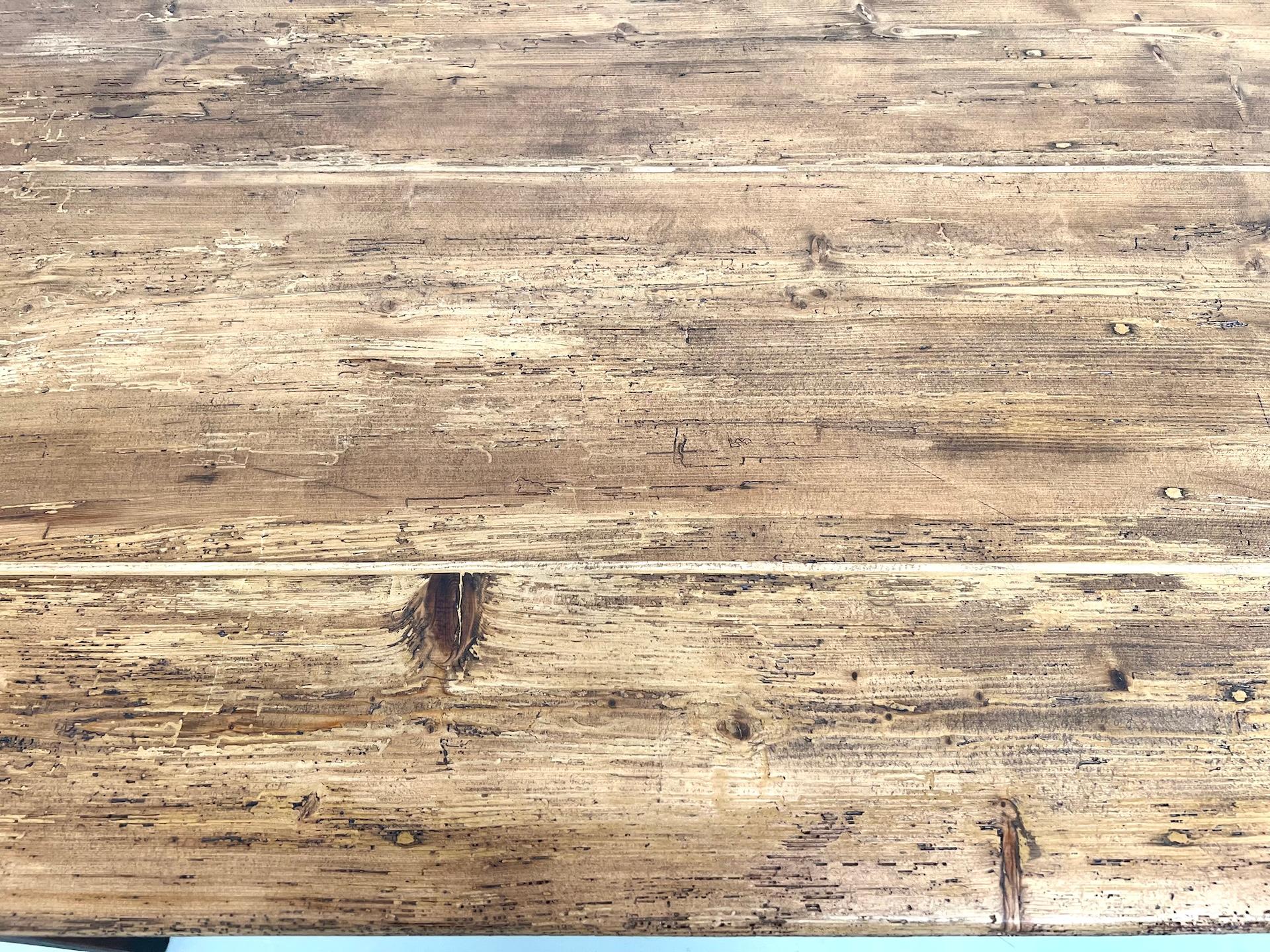 Table de ferme française des années 1950, en bois de pin en vente 10