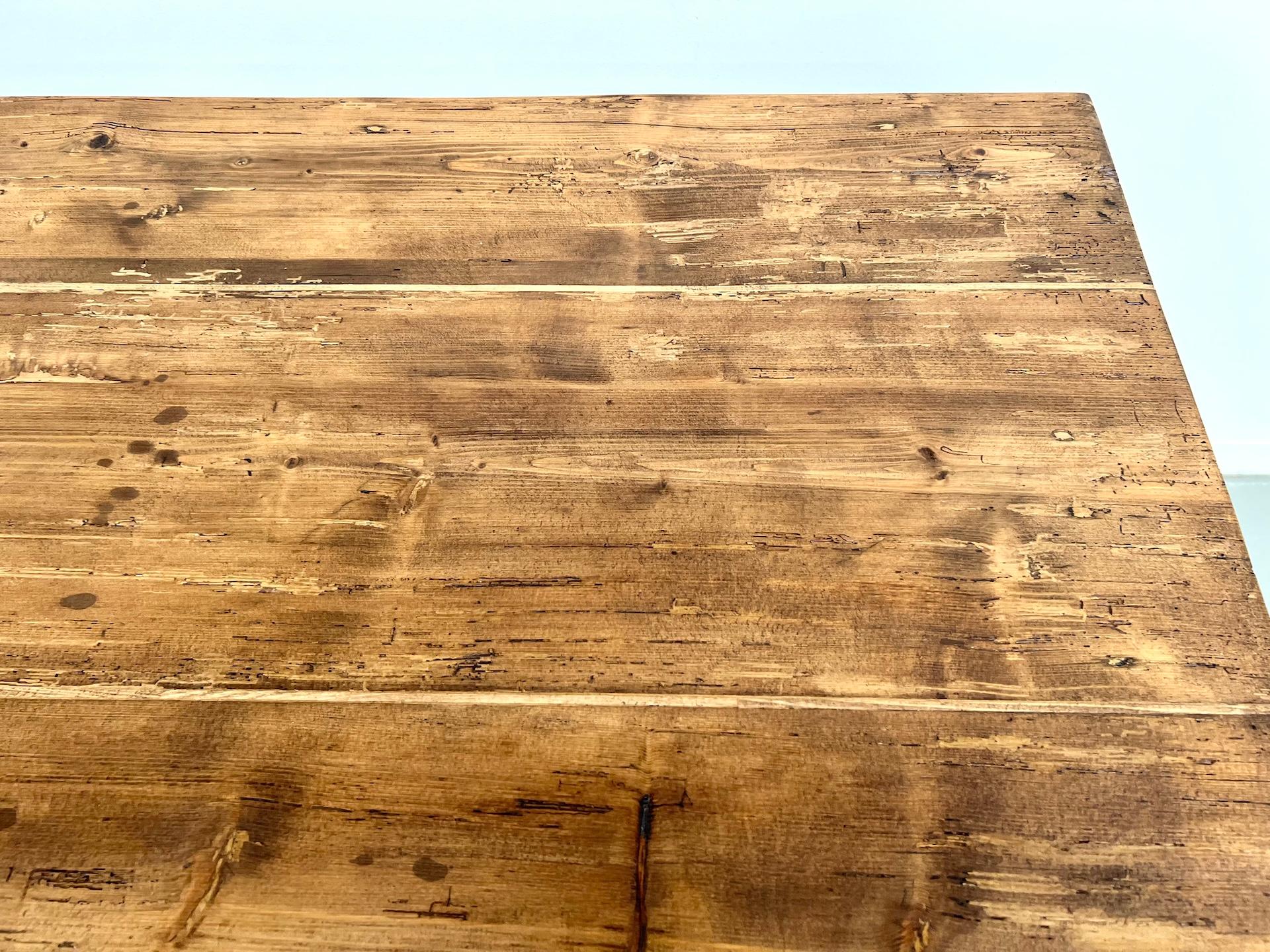 Table de ferme française des années 1950, en bois de pin en vente 13