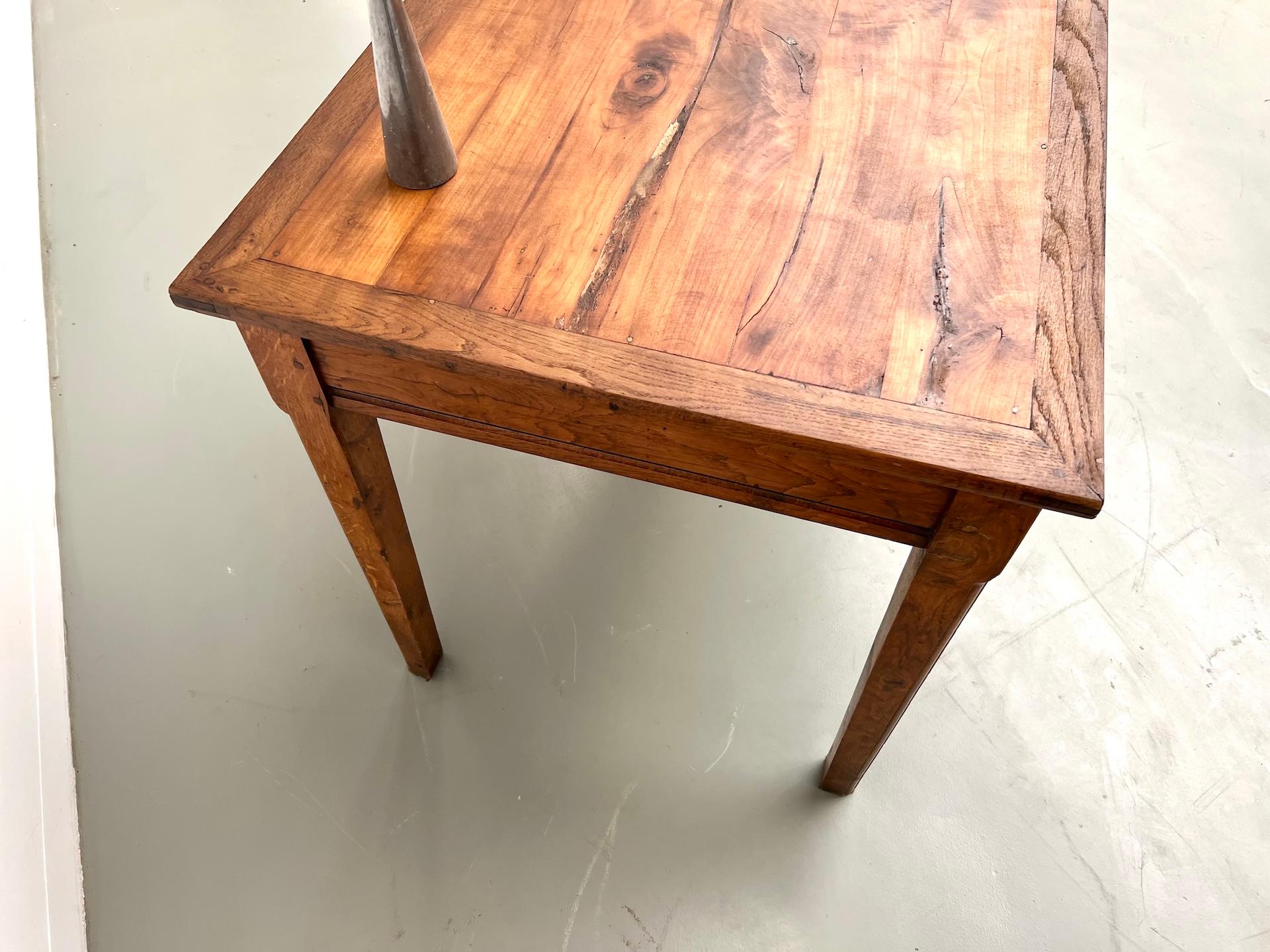 Table de ferme française des années 1950 en vente 12