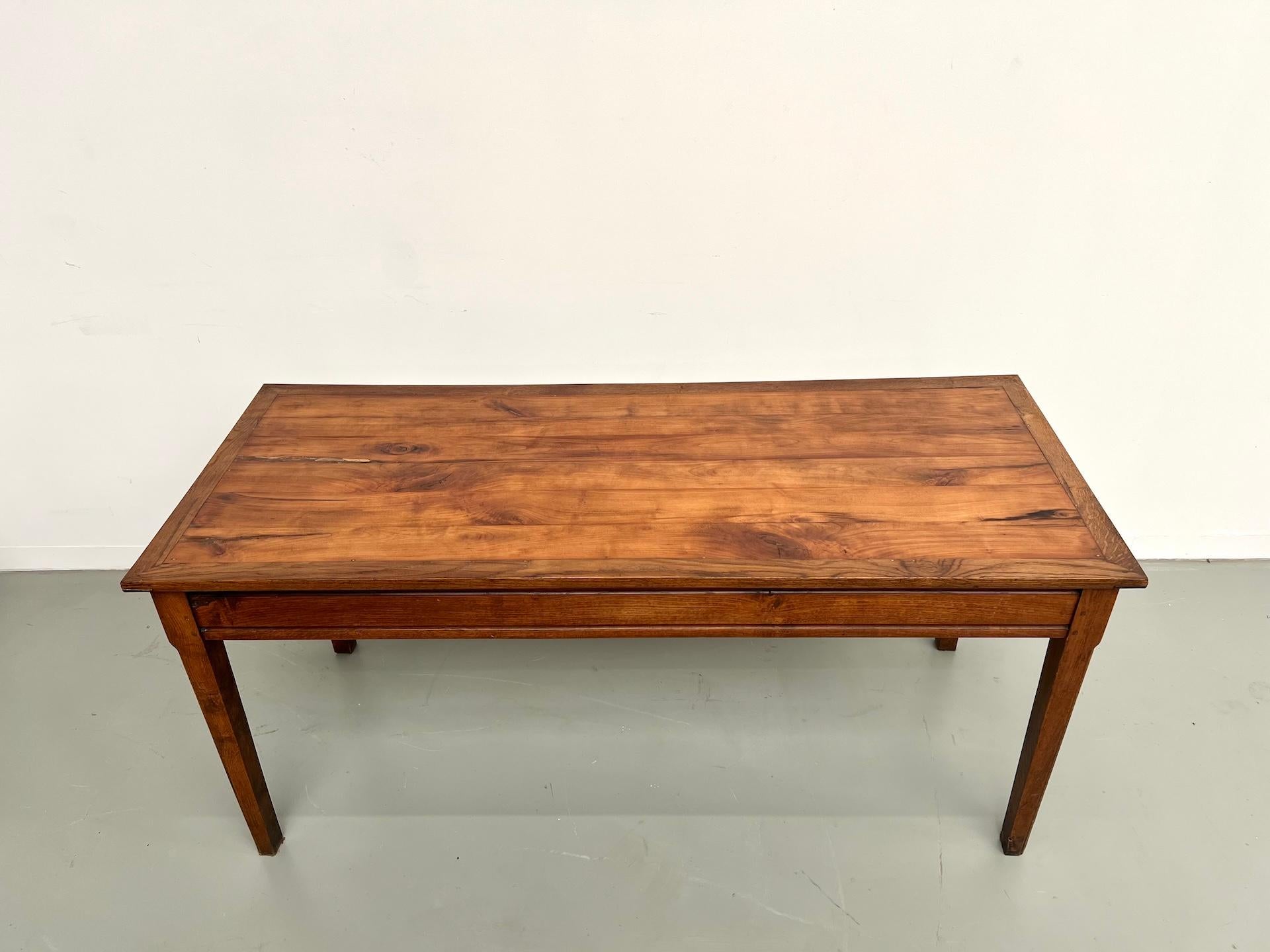 Milieu du XXe siècle Table de ferme française des années 1950 en vente