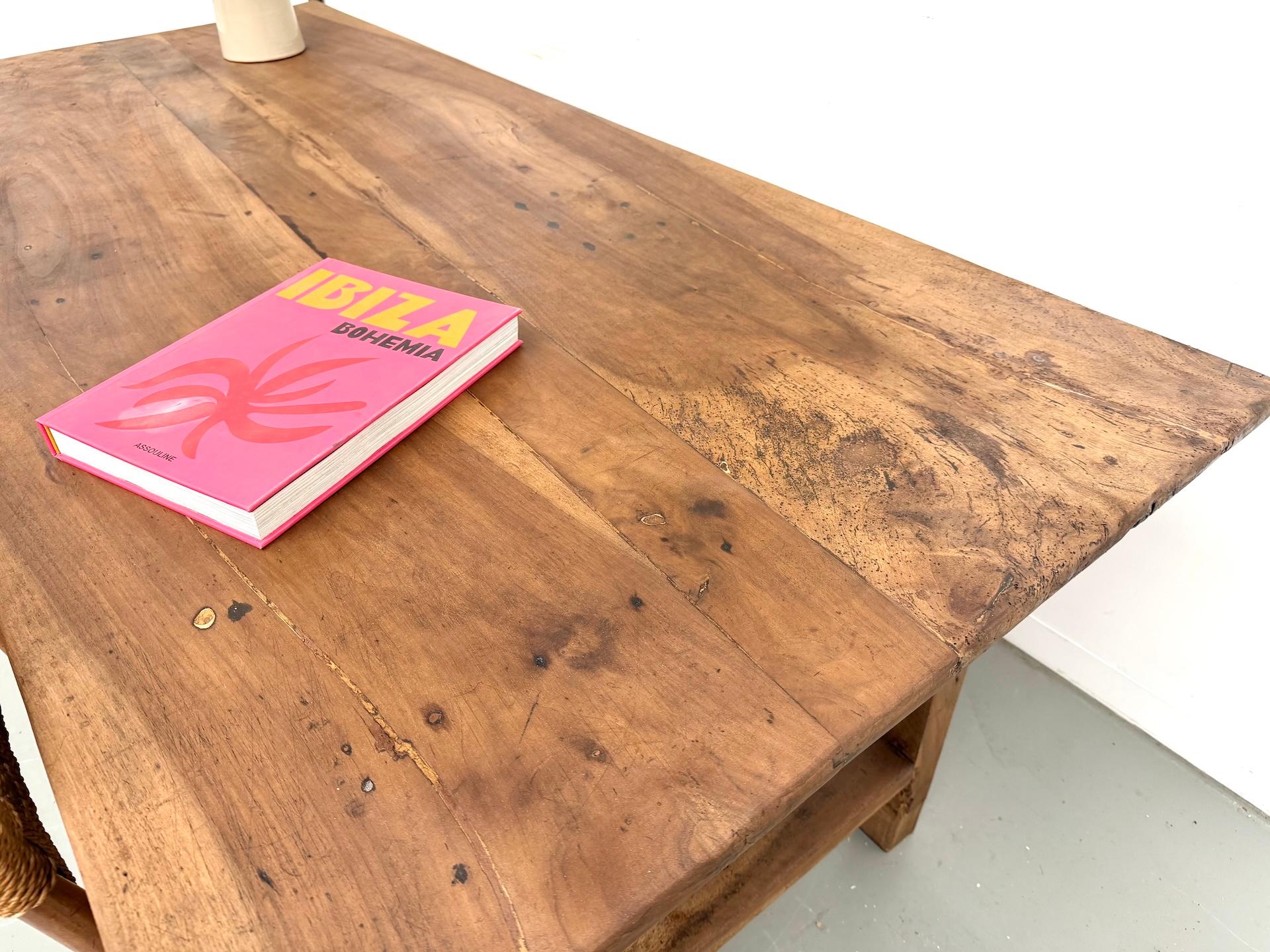 French farmhouse table in solid walnut, circa 1920 For Sale 9