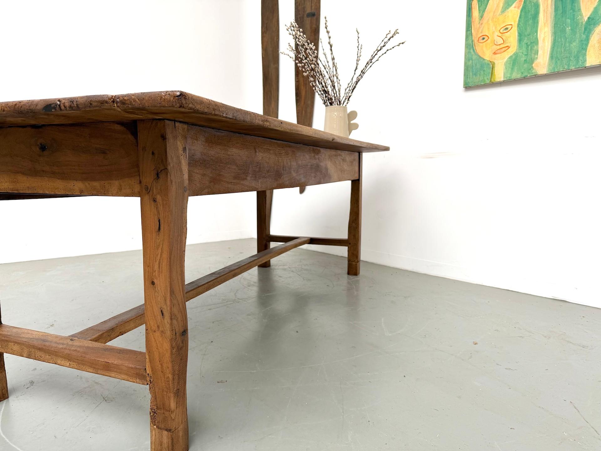French farmhouse table in solid walnut, circa 1920 For Sale 13