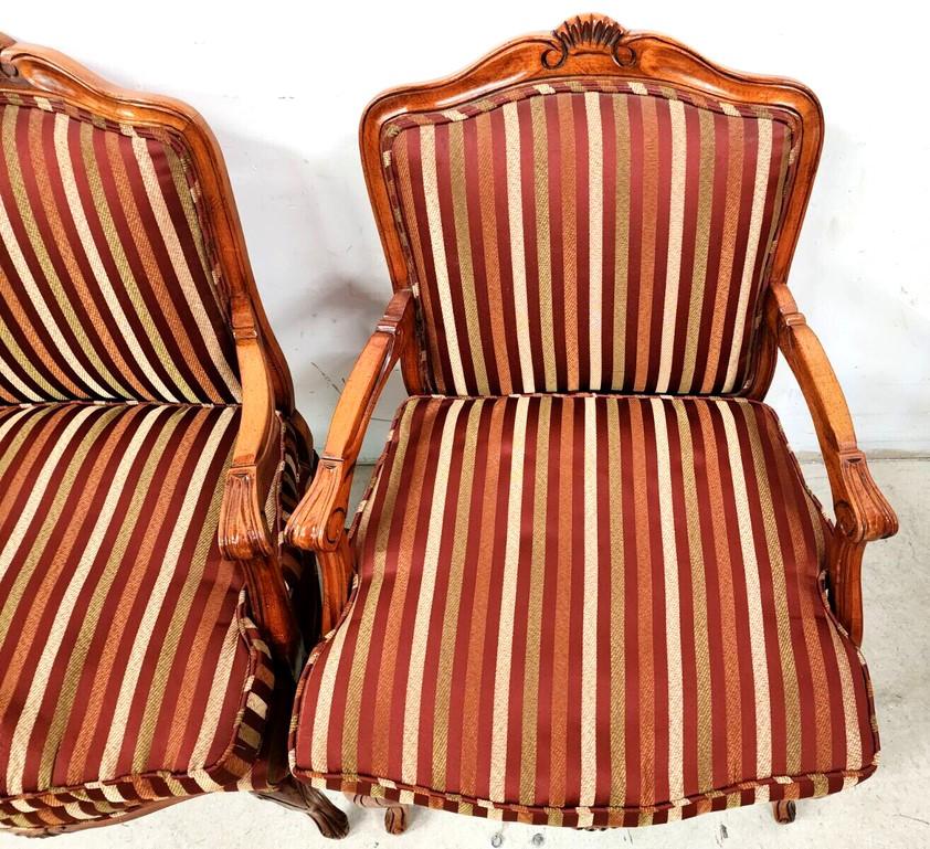 Französische Sessel aus Bergere - ein Paar im Angebot 2